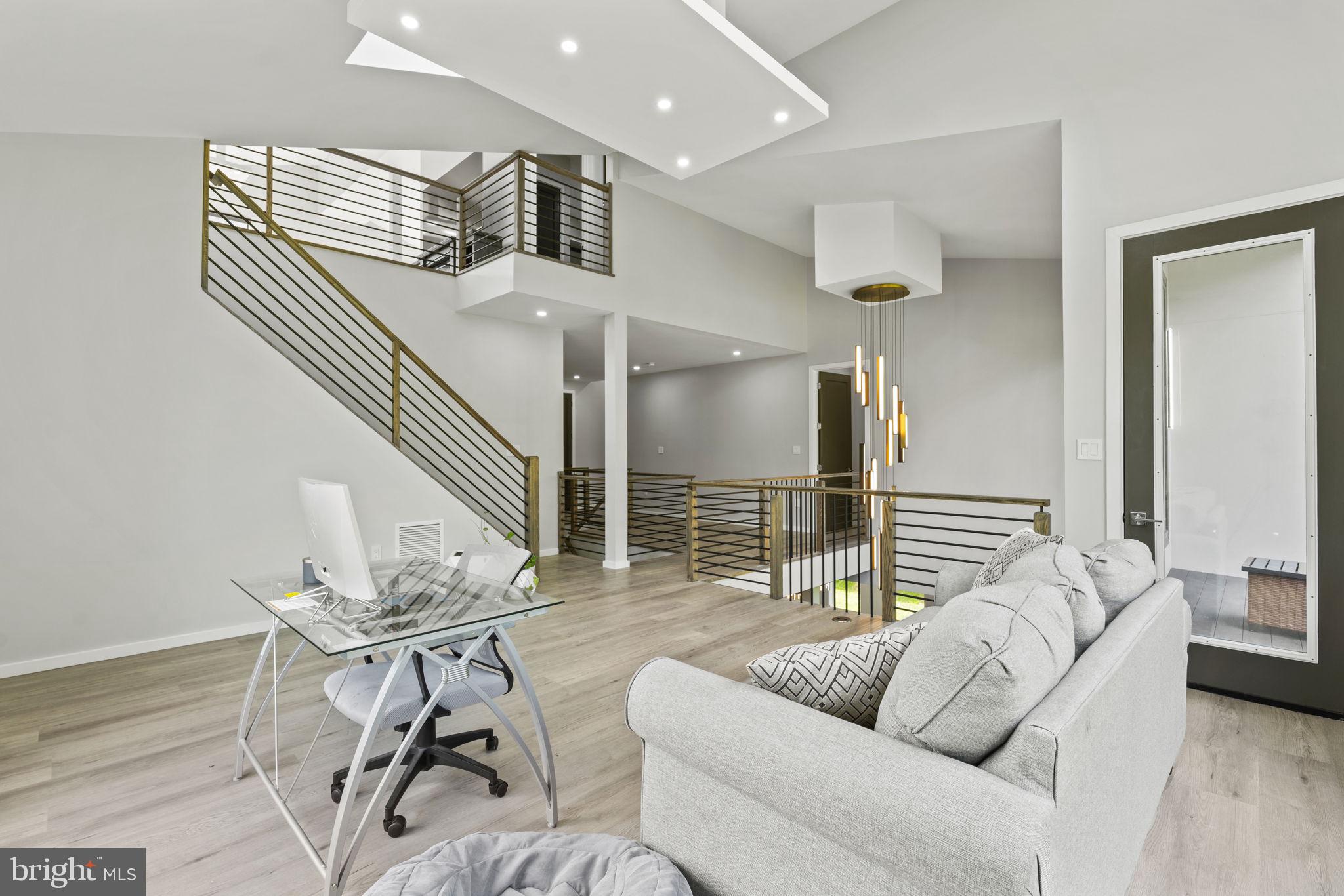 BROAD RUN FARMS - Residential