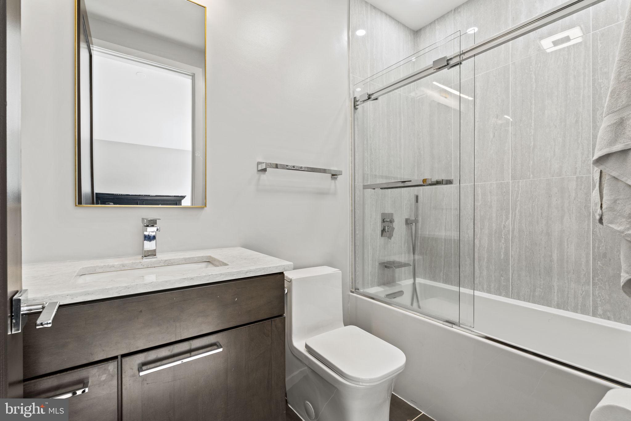 BROAD RUN FARMS - Residential