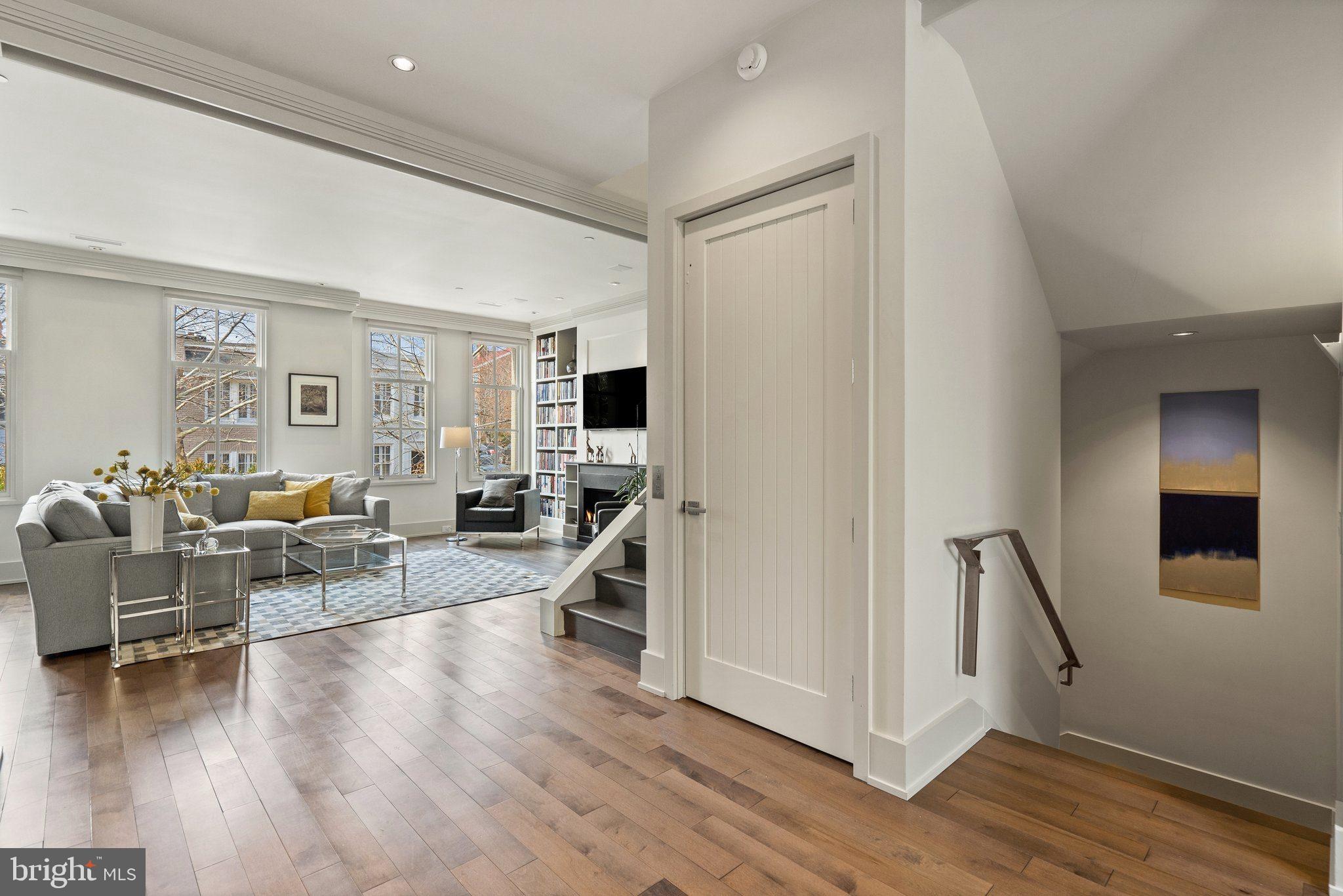 GEORGETOWN - Residential