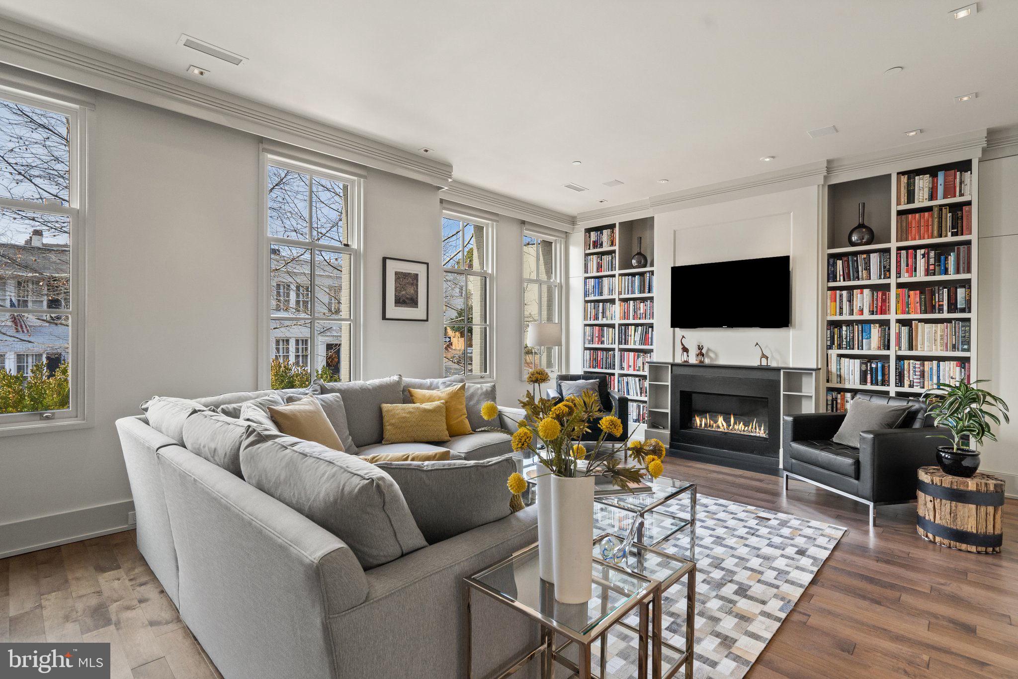 GEORGETOWN - Residential