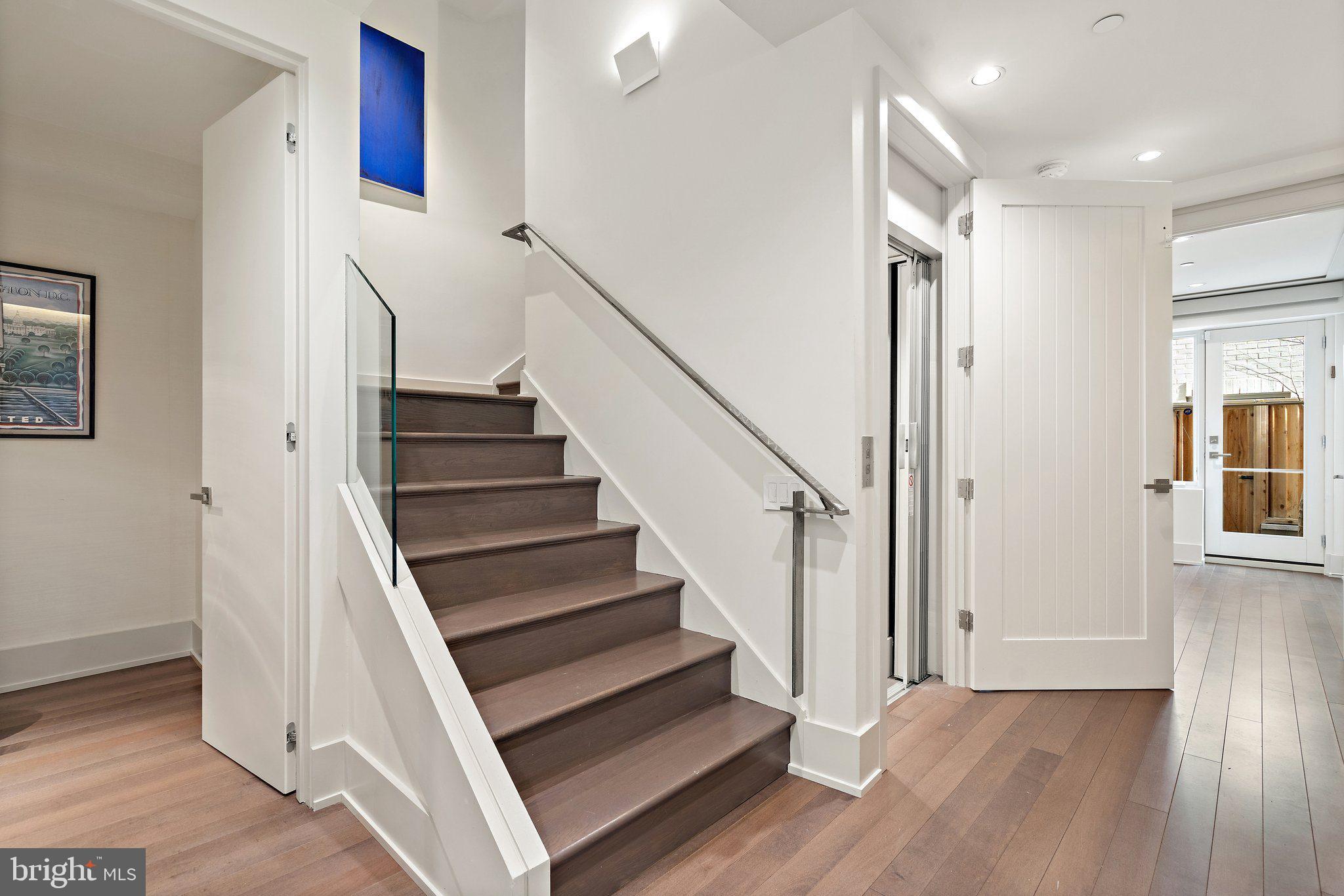 GEORGETOWN - Residential
