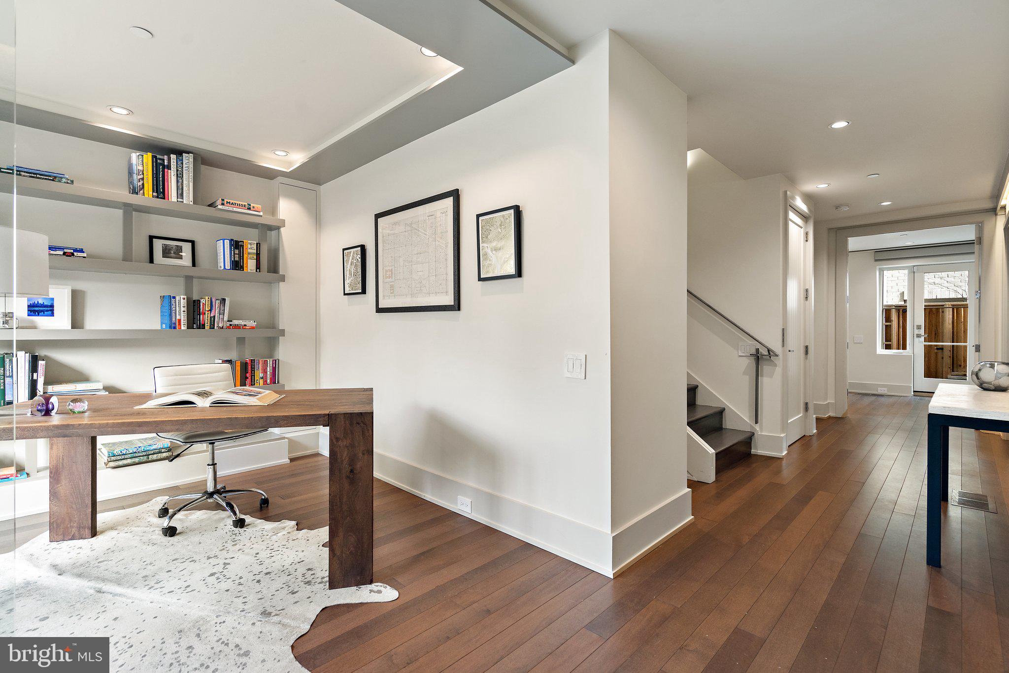 GEORGETOWN - Residential
