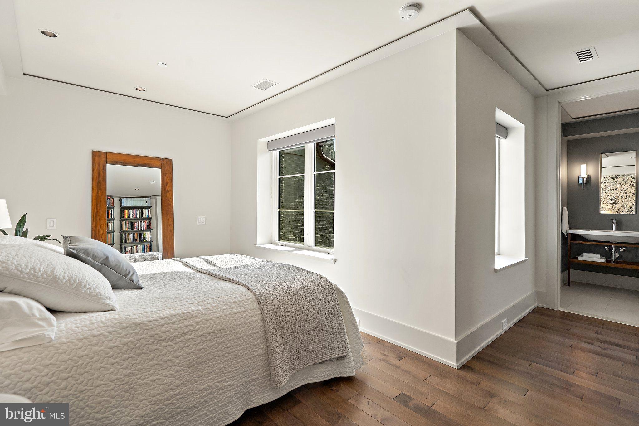GEORGETOWN - Residential
