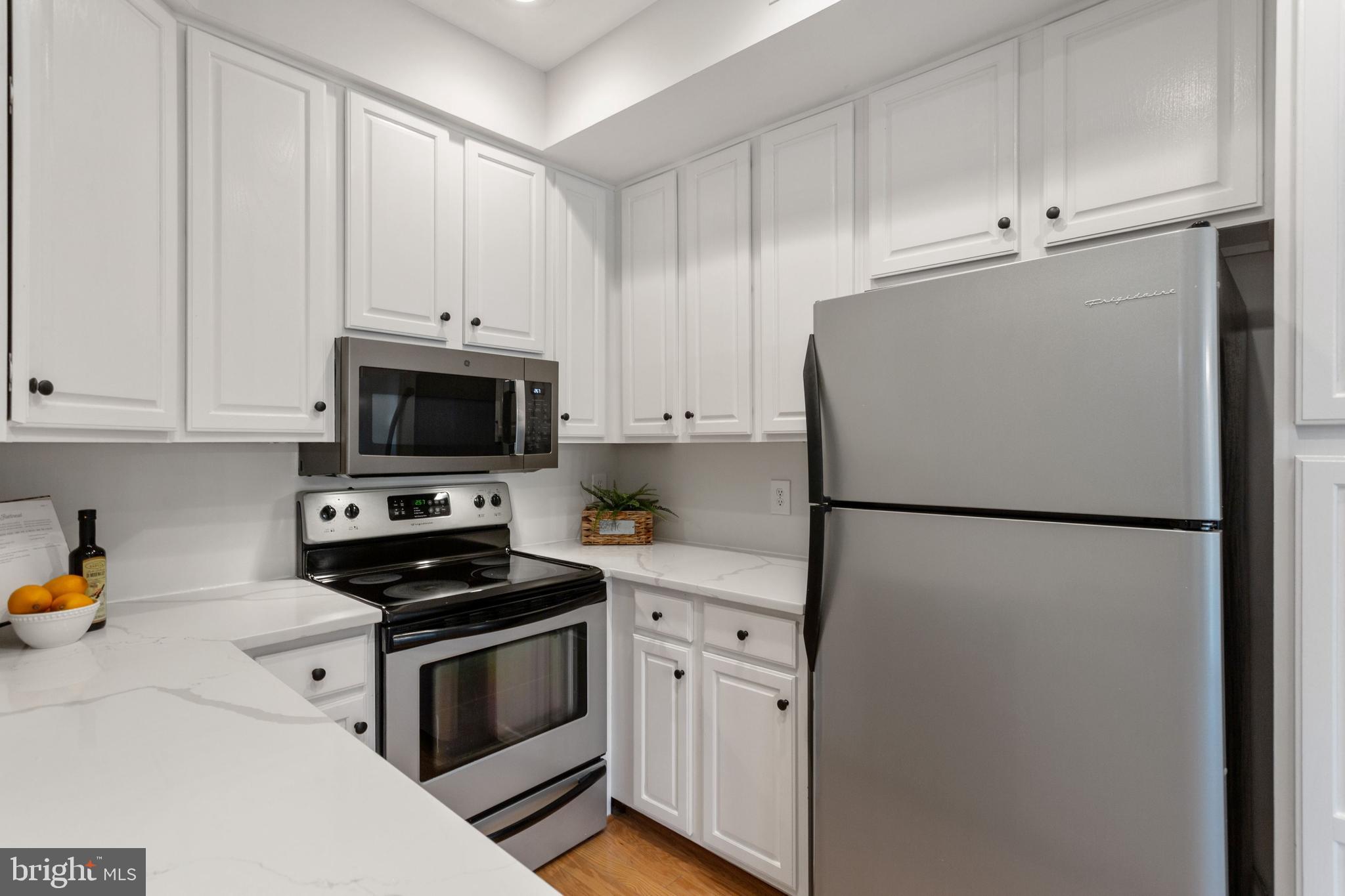 BALDWIN GROVE - Residential