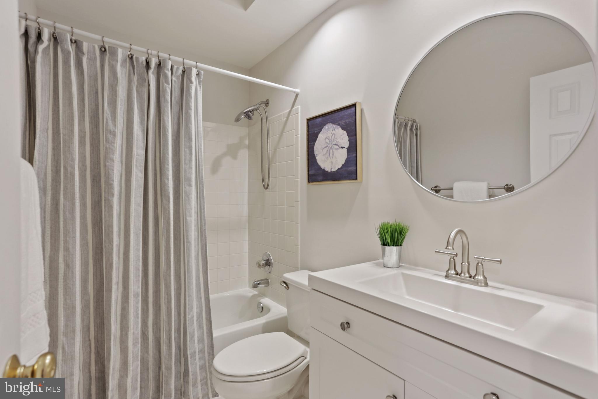 BALDWIN GROVE - Residential