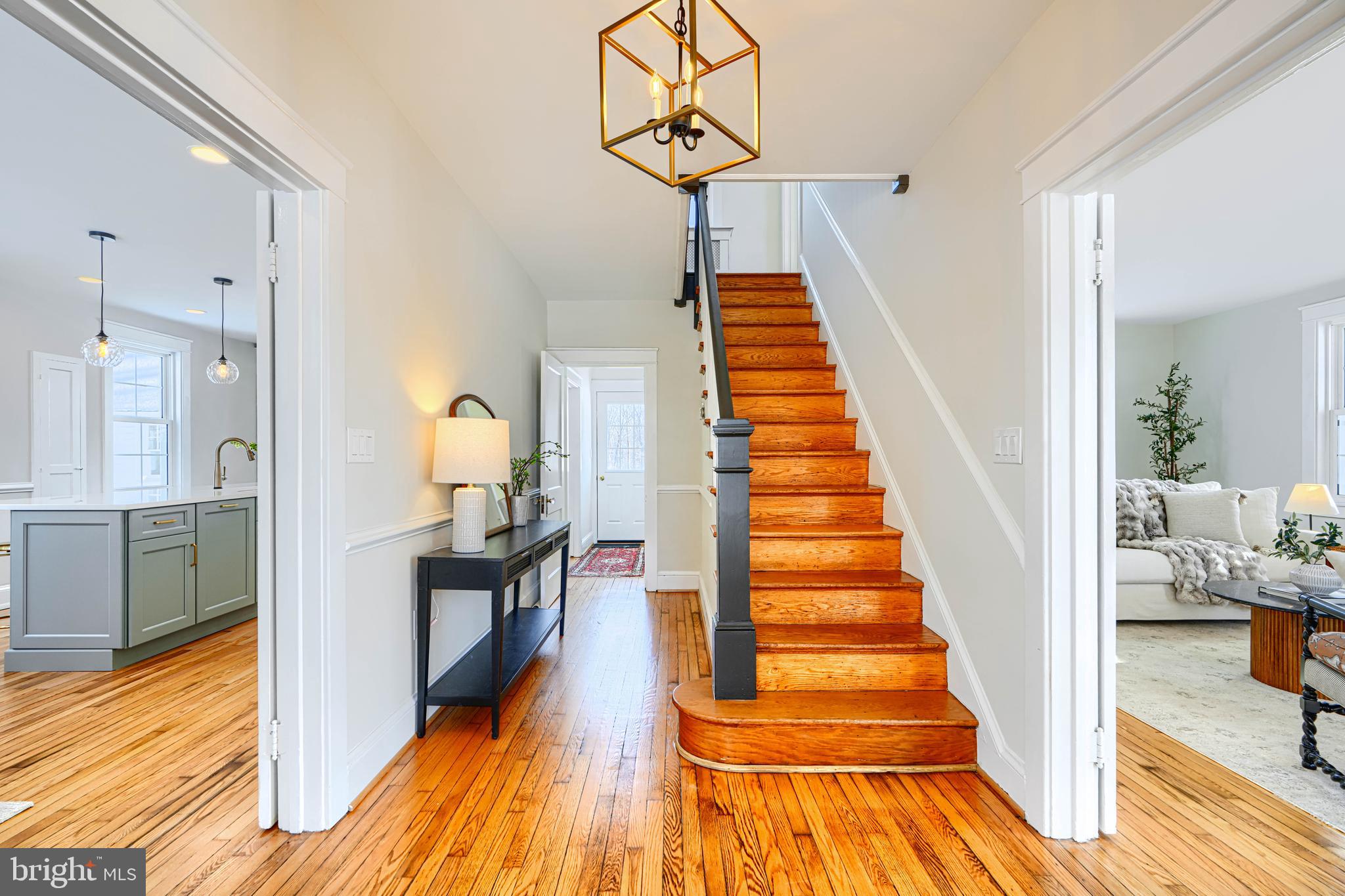 MY LADY'S MANOR - Residential