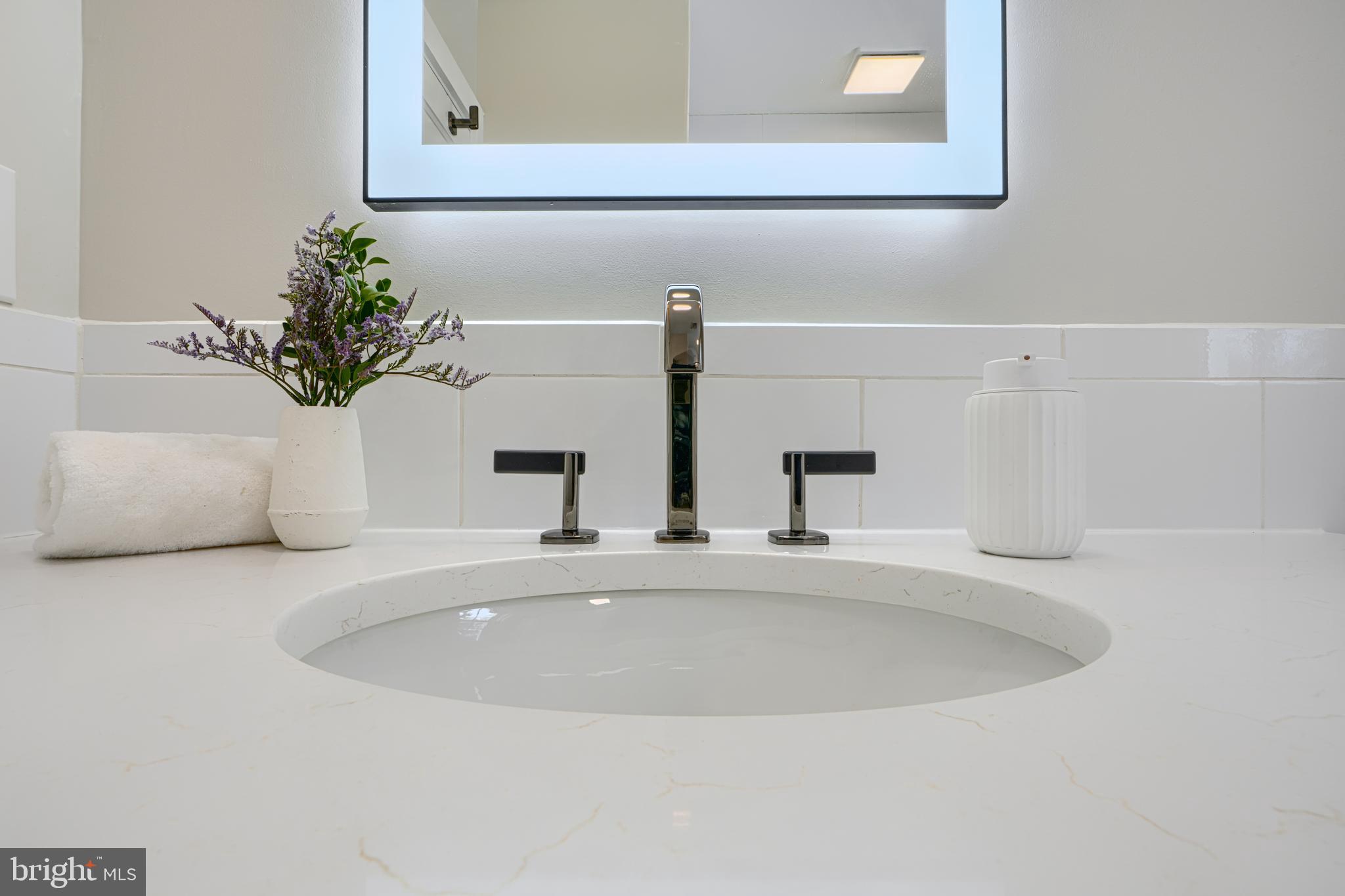 MY LADY'S MANOR - Residential