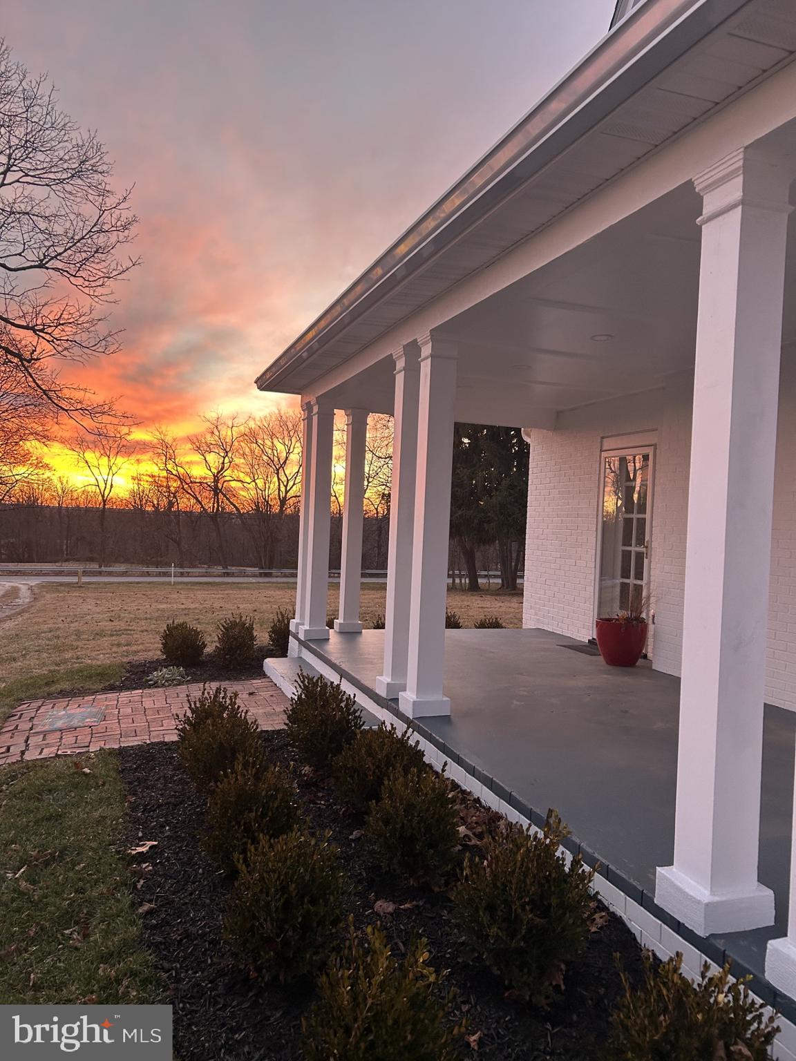 MY LADY'S MANOR - Residential