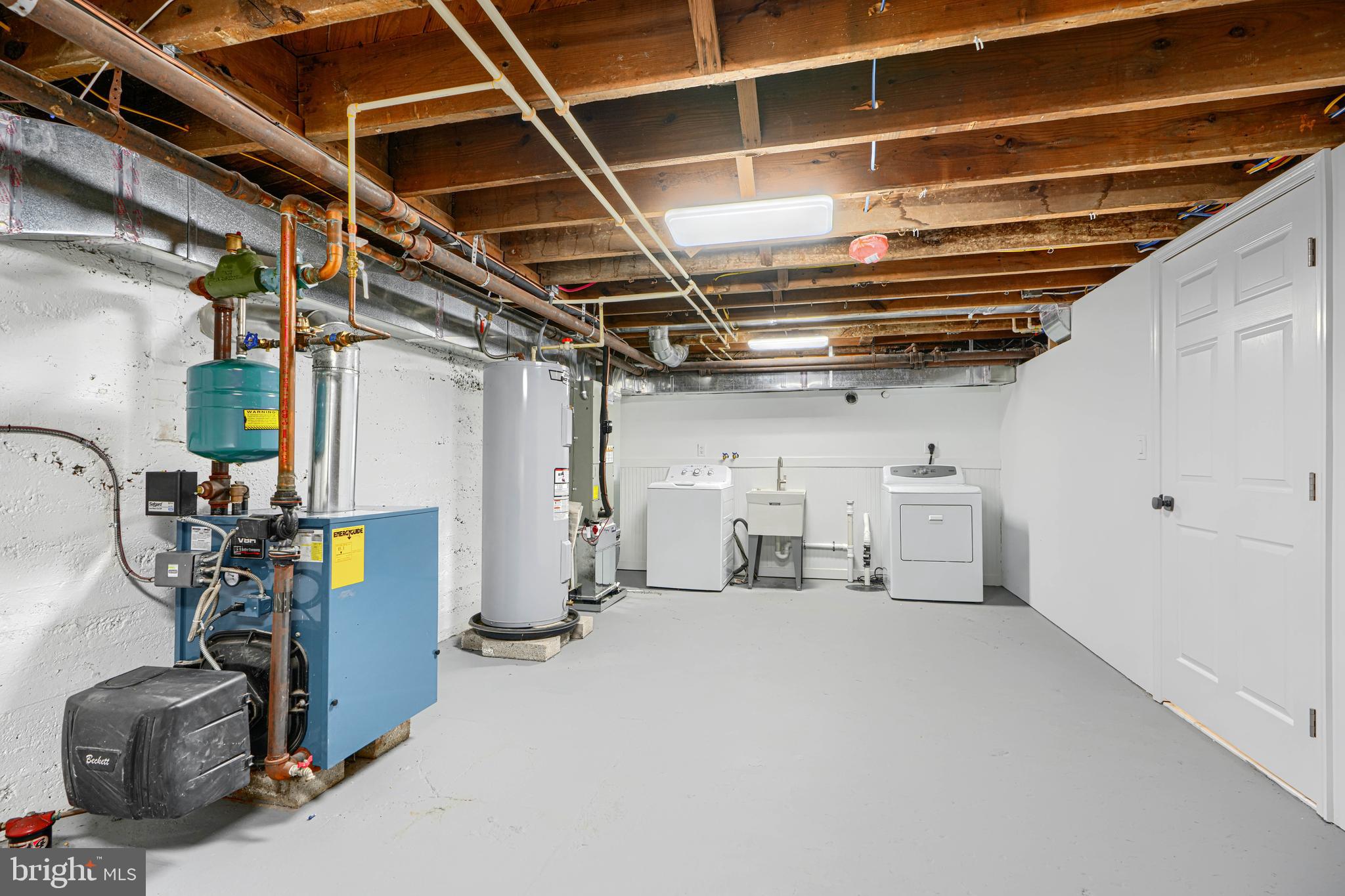 MY LADY'S MANOR - Residential