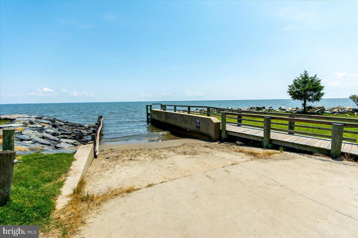 COLUMBIA BEACH - Residential