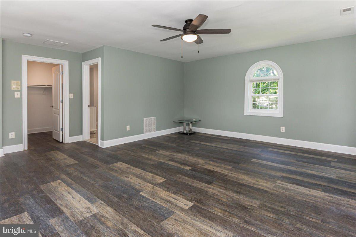 COLUMBIA BEACH - Residential