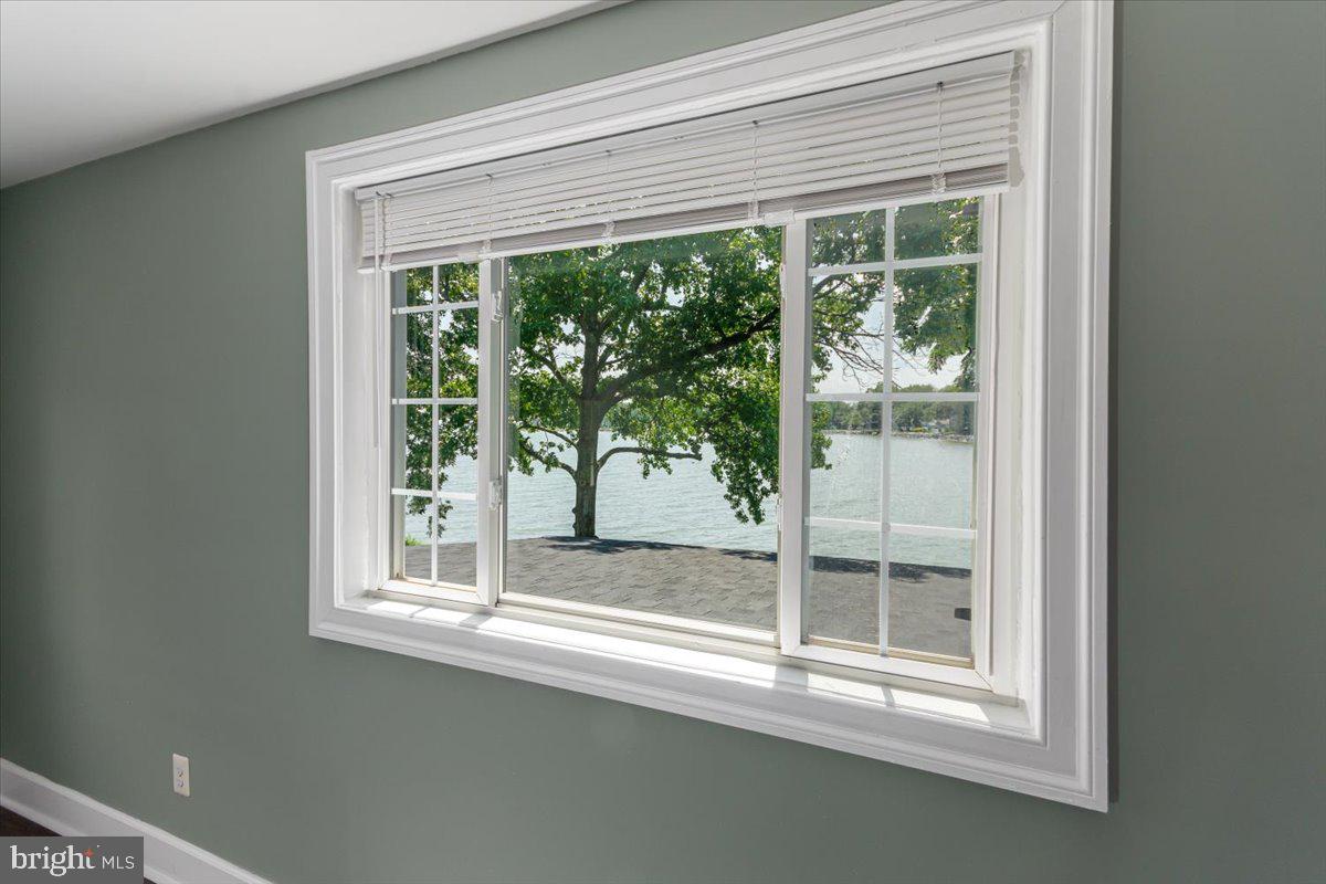 COLUMBIA BEACH - Residential