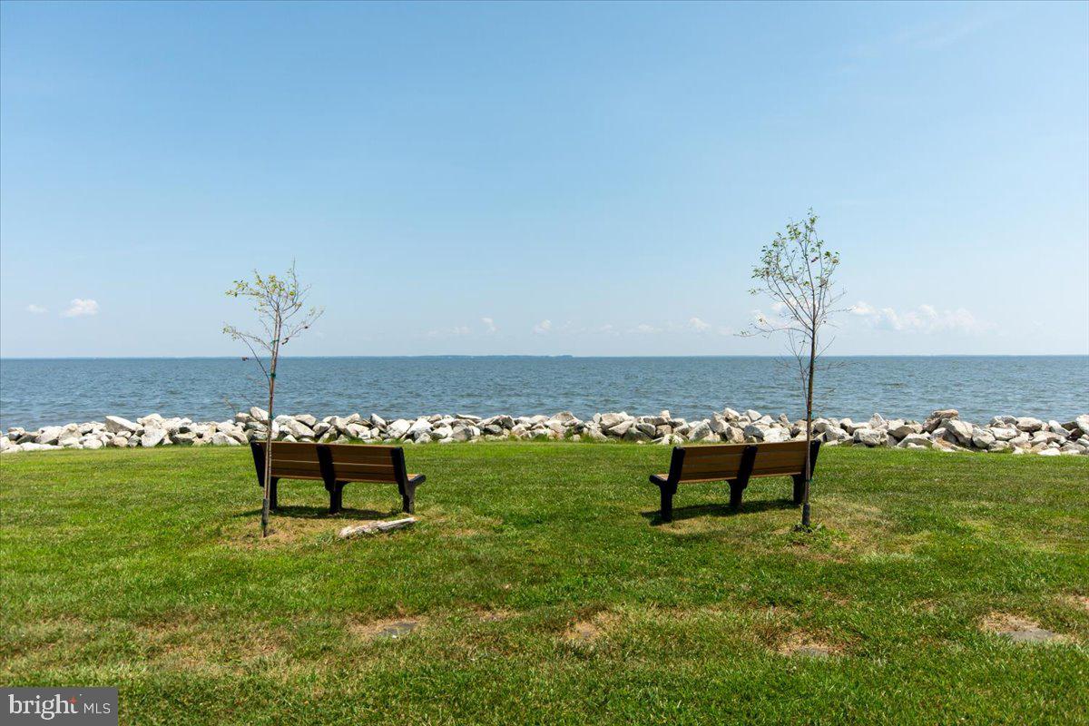 COLUMBIA BEACH - Residential