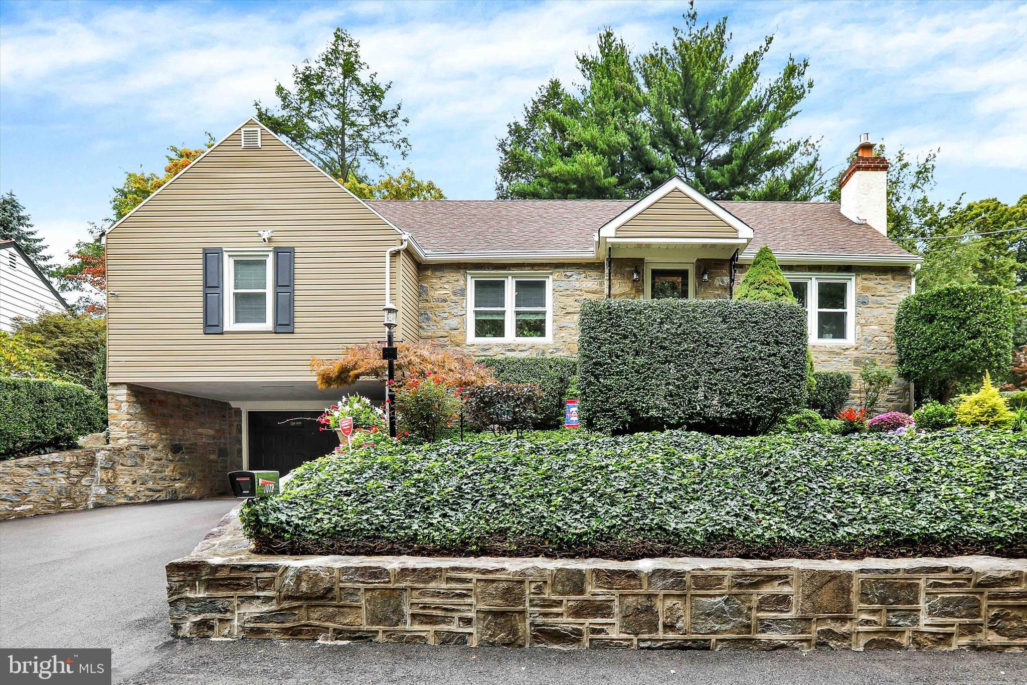 HUNTINGDON VALLEY - Residential