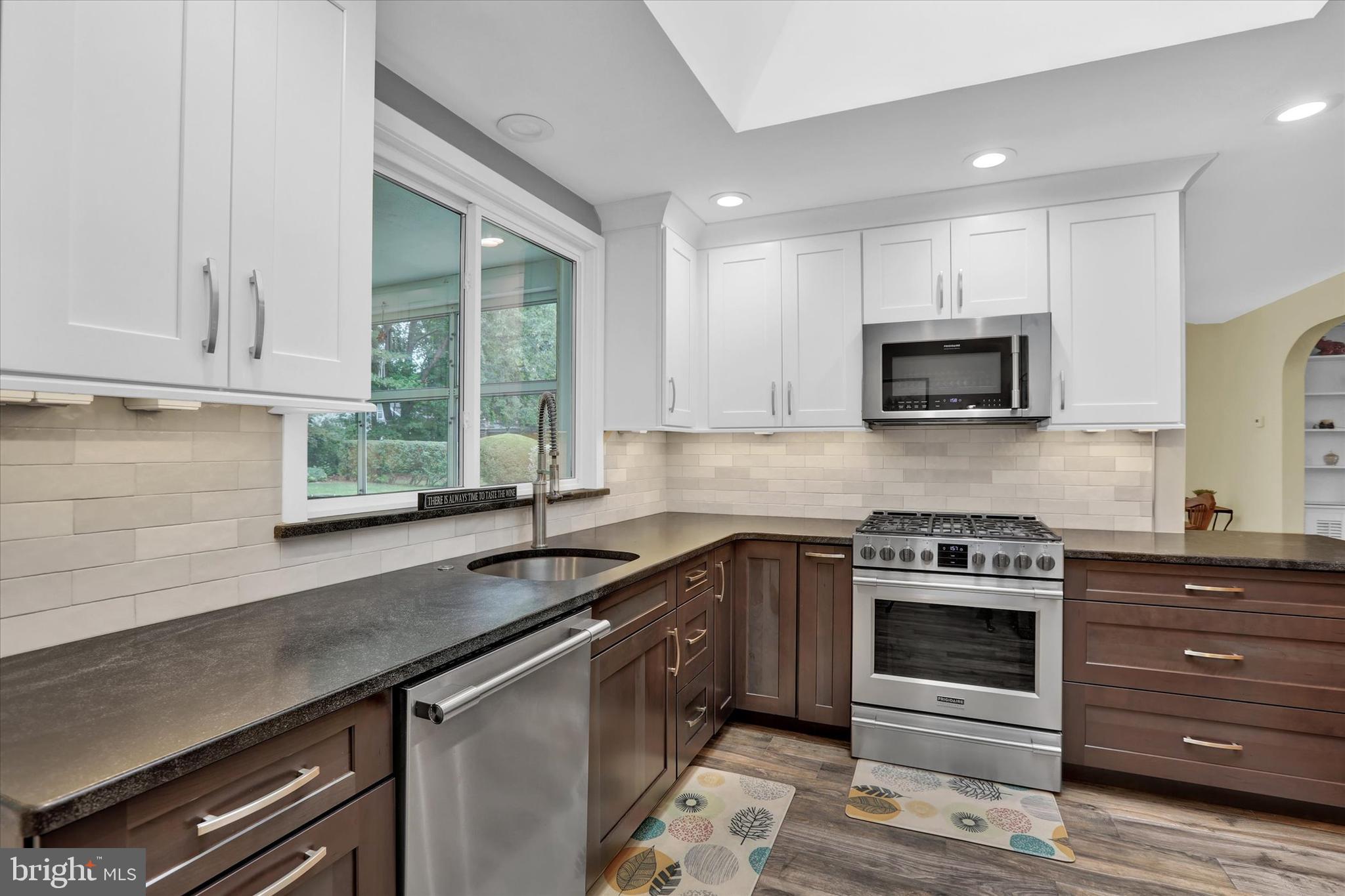 HUNTINGDON VALLEY - Residential