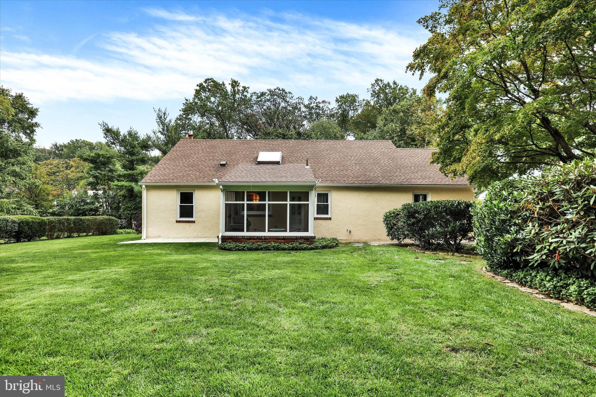 HUNTINGDON VALLEY - Residential