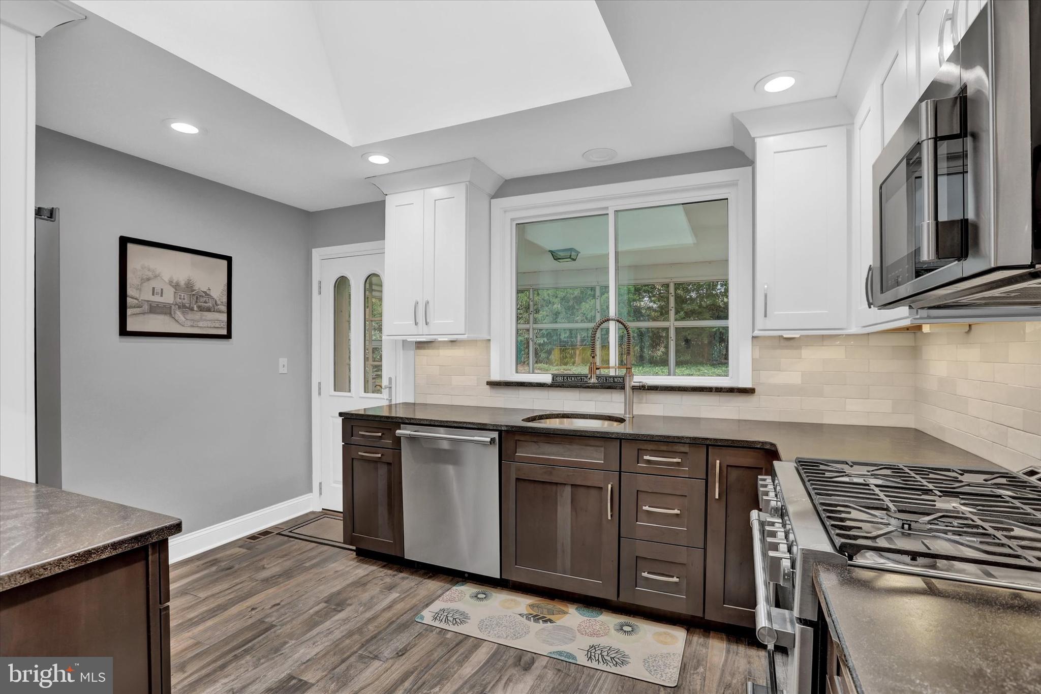 HUNTINGDON VALLEY - Residential