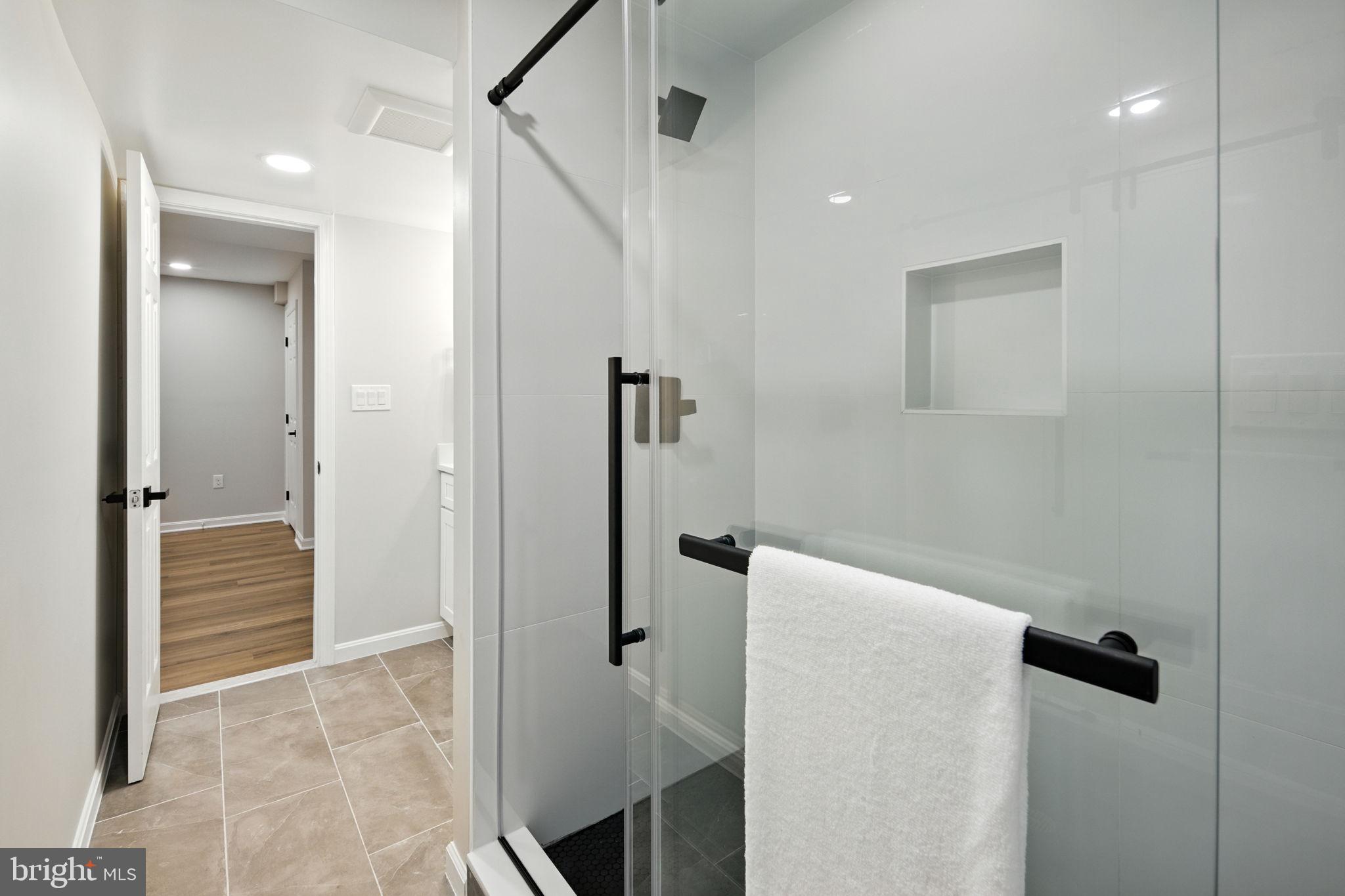 HAWTHORNE ESTATES - Residential