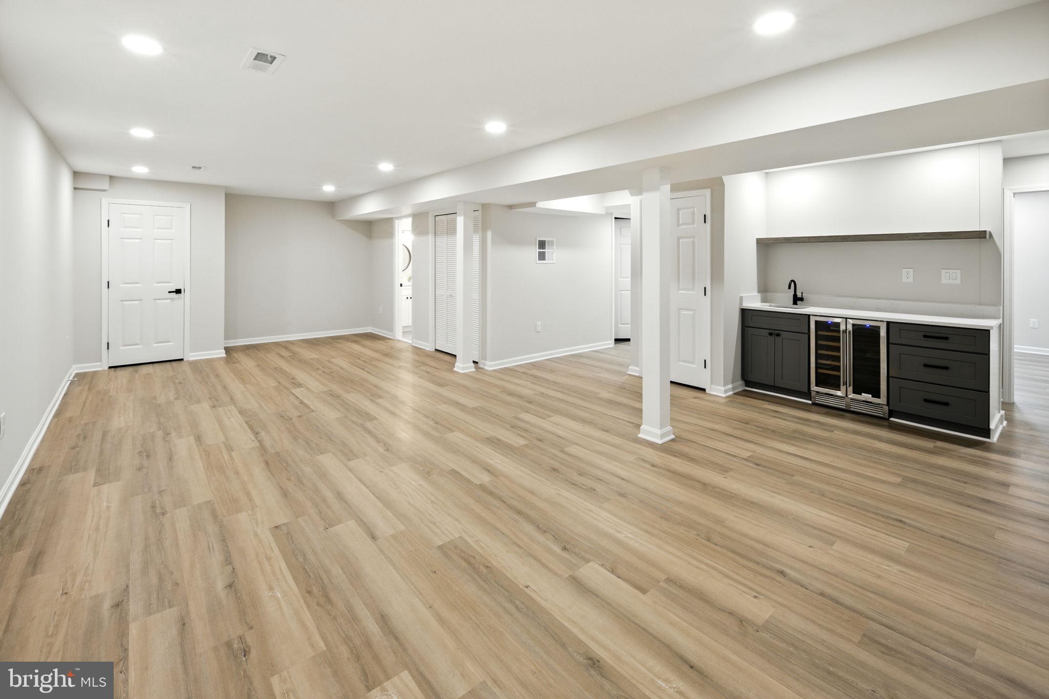 HAWTHORNE ESTATES - Residential