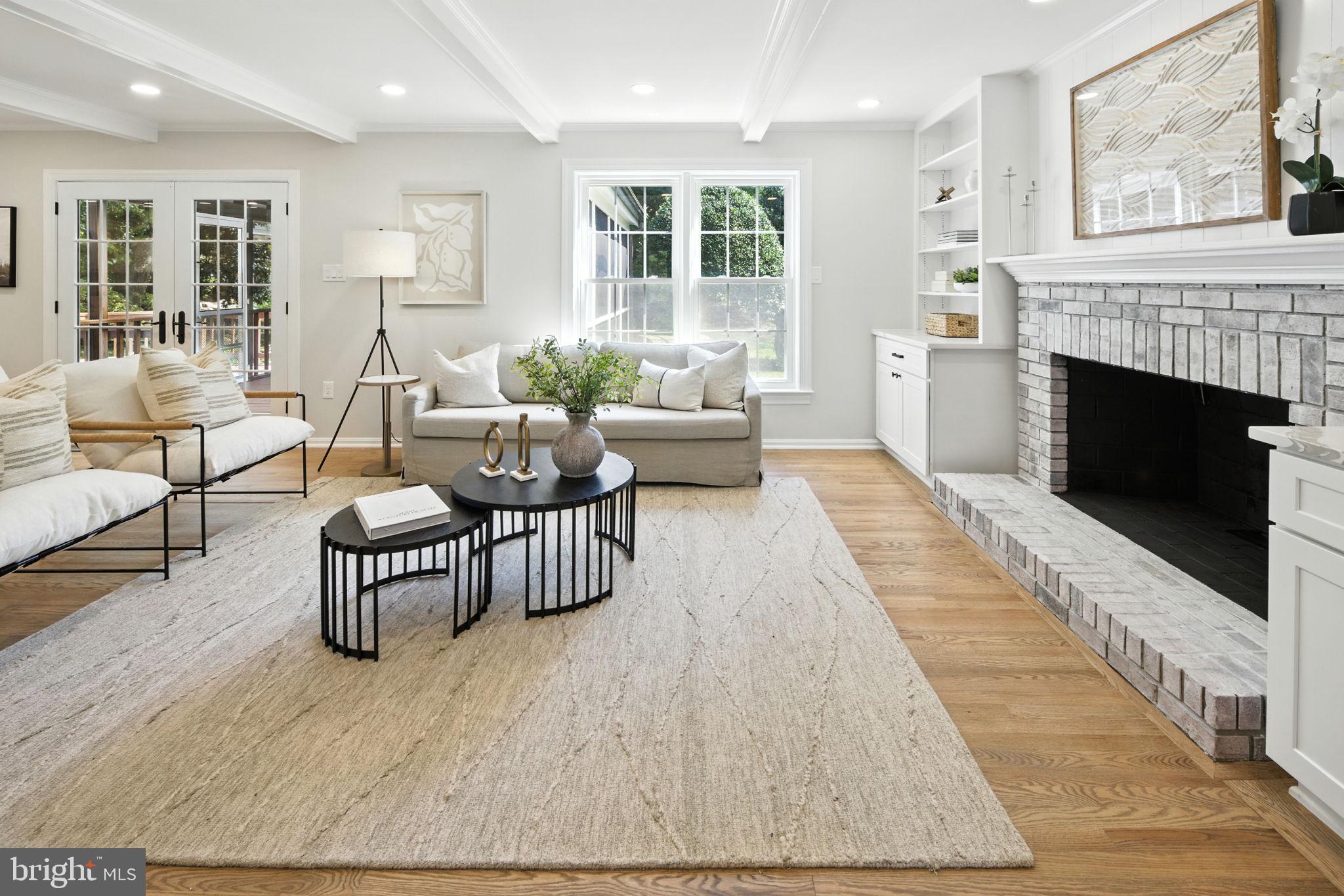 HAWTHORNE ESTATES - Residential