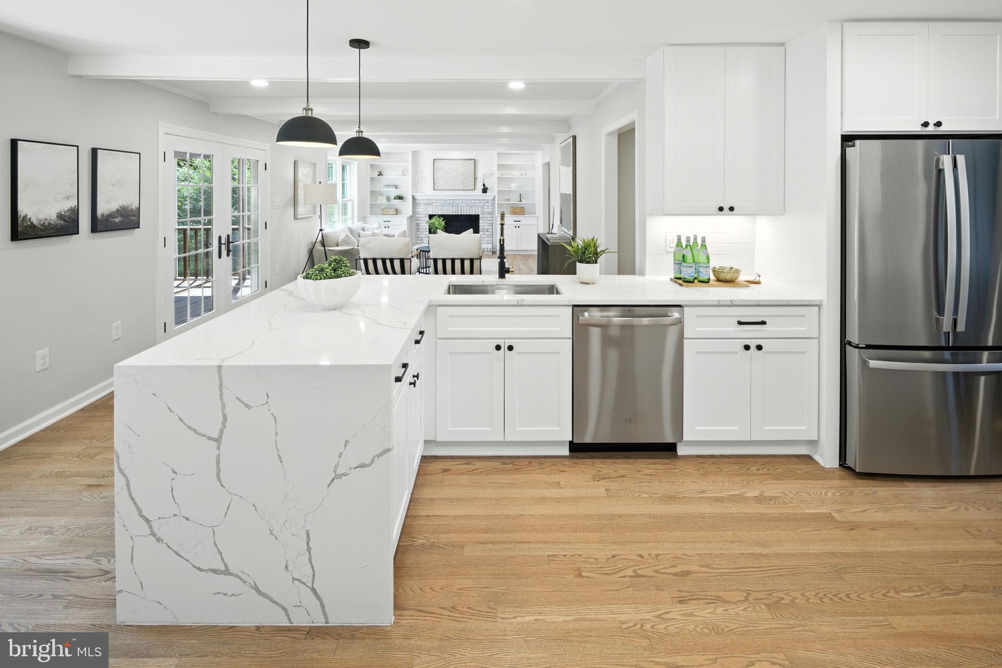 HAWTHORNE ESTATES - Residential