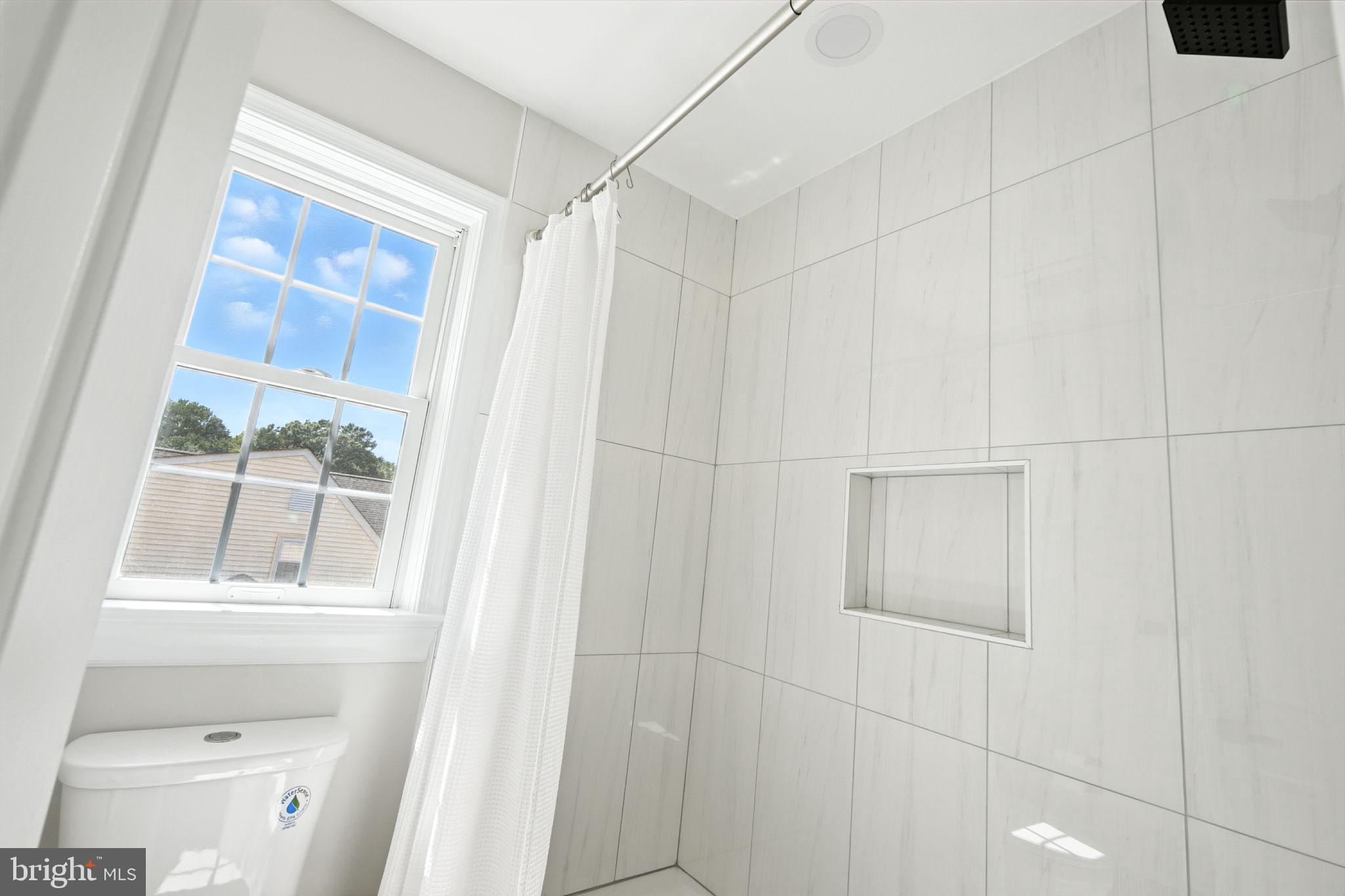 HAWTHORNE ESTATES - Residential