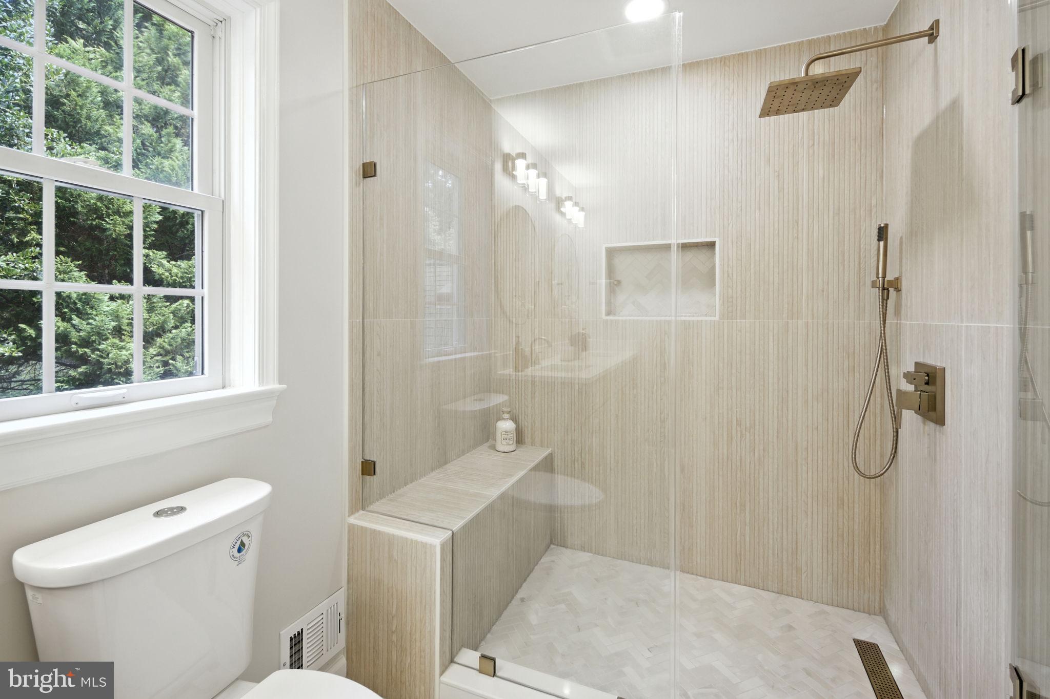 HAWTHORNE ESTATES - Residential