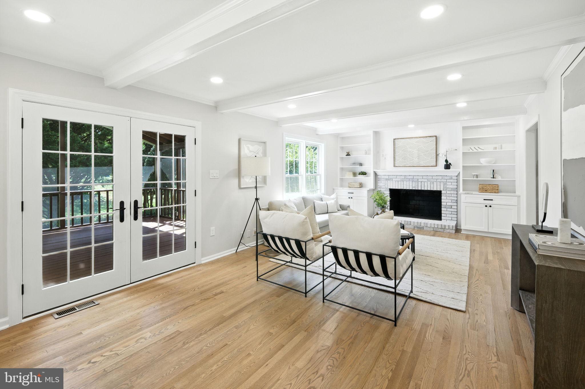 HAWTHORNE ESTATES - Residential