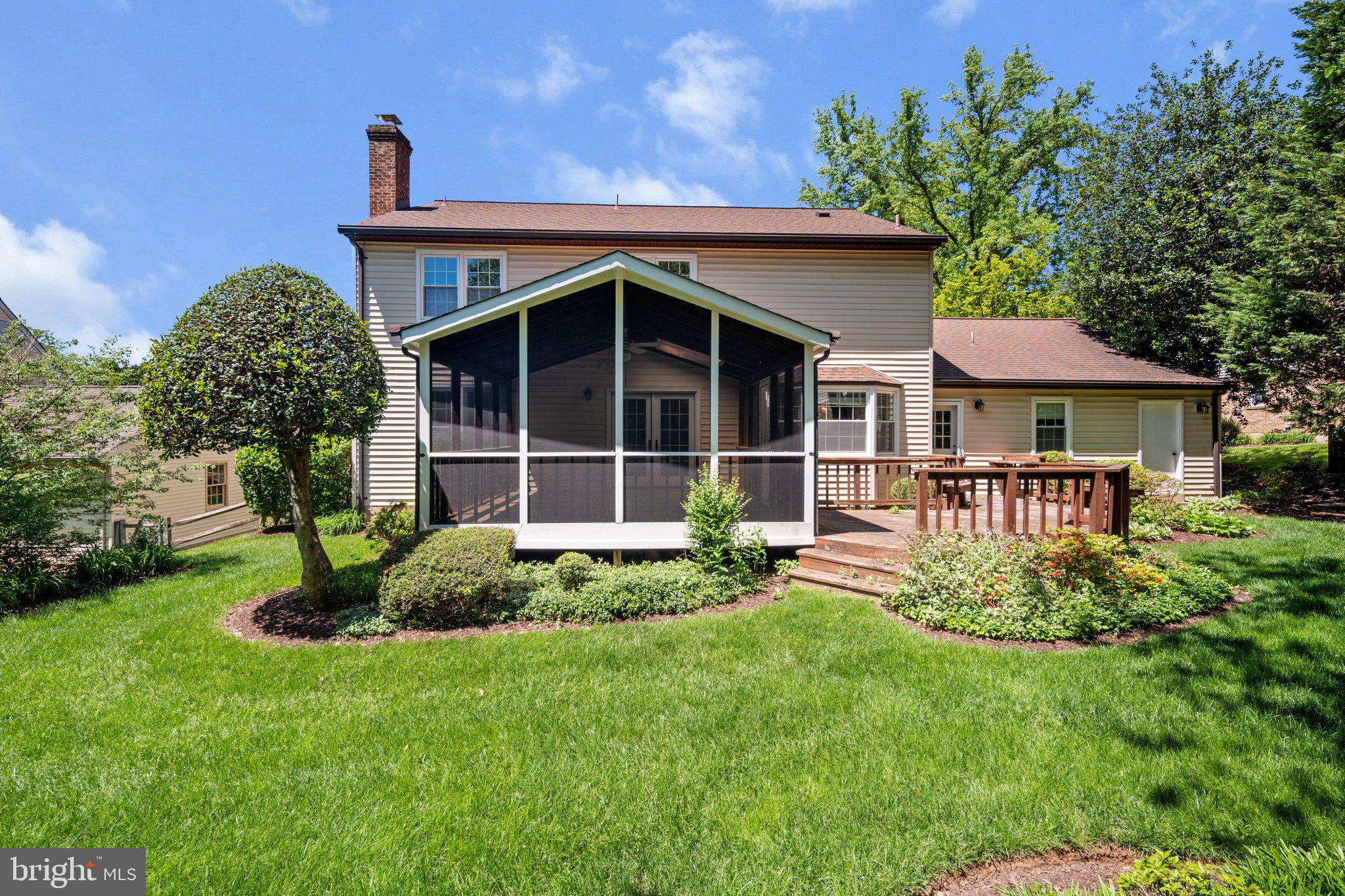 HAWTHORNE ESTATES - Residential