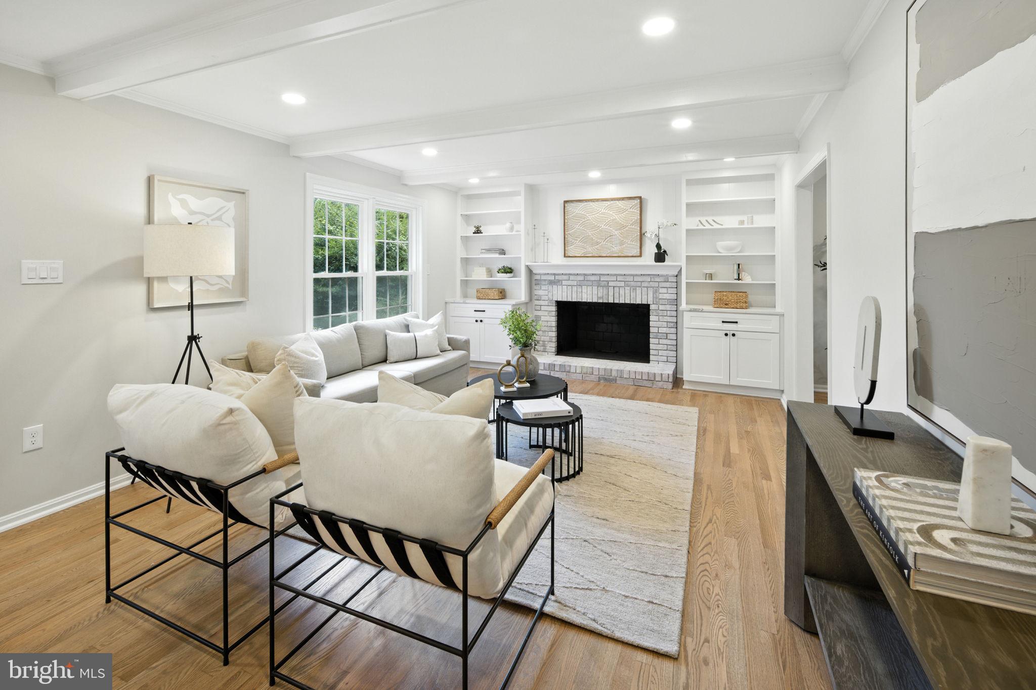 HAWTHORNE ESTATES - Residential