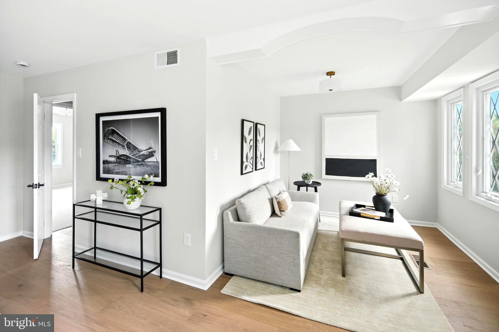 HAWTHORNE ESTATES - Residential