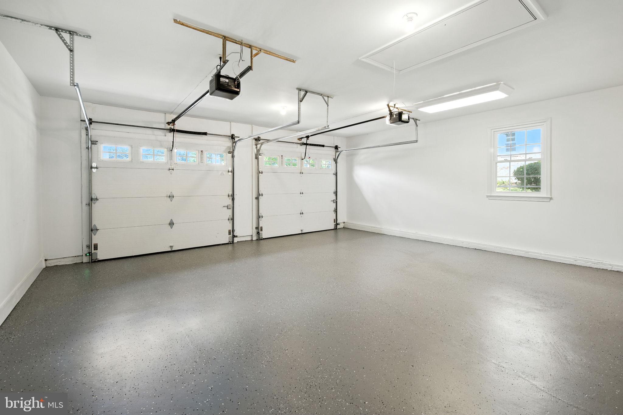 HAWTHORNE ESTATES - Residential