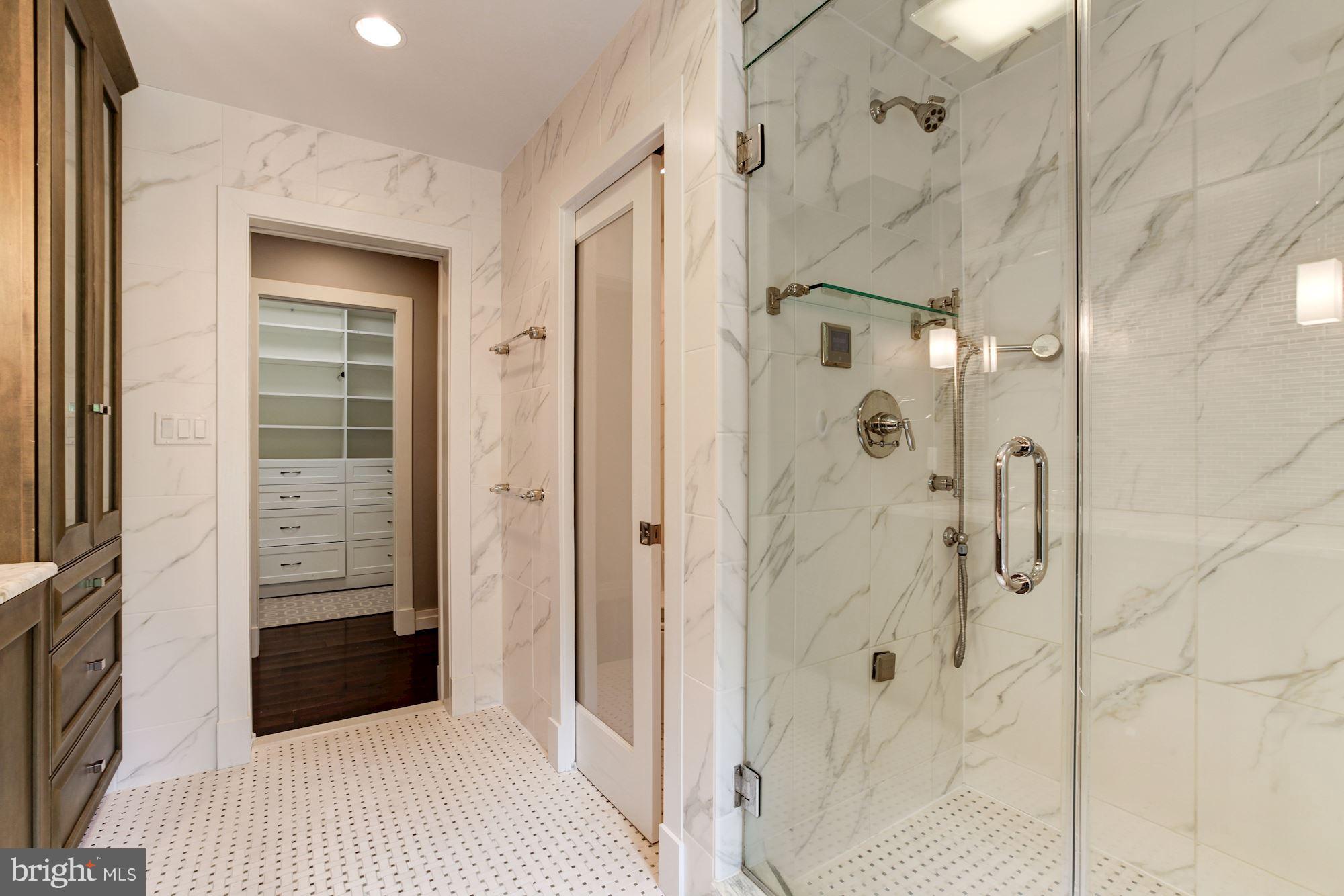 CONGRESSIONAL COUNTRY CLUB ESTATES - Residential