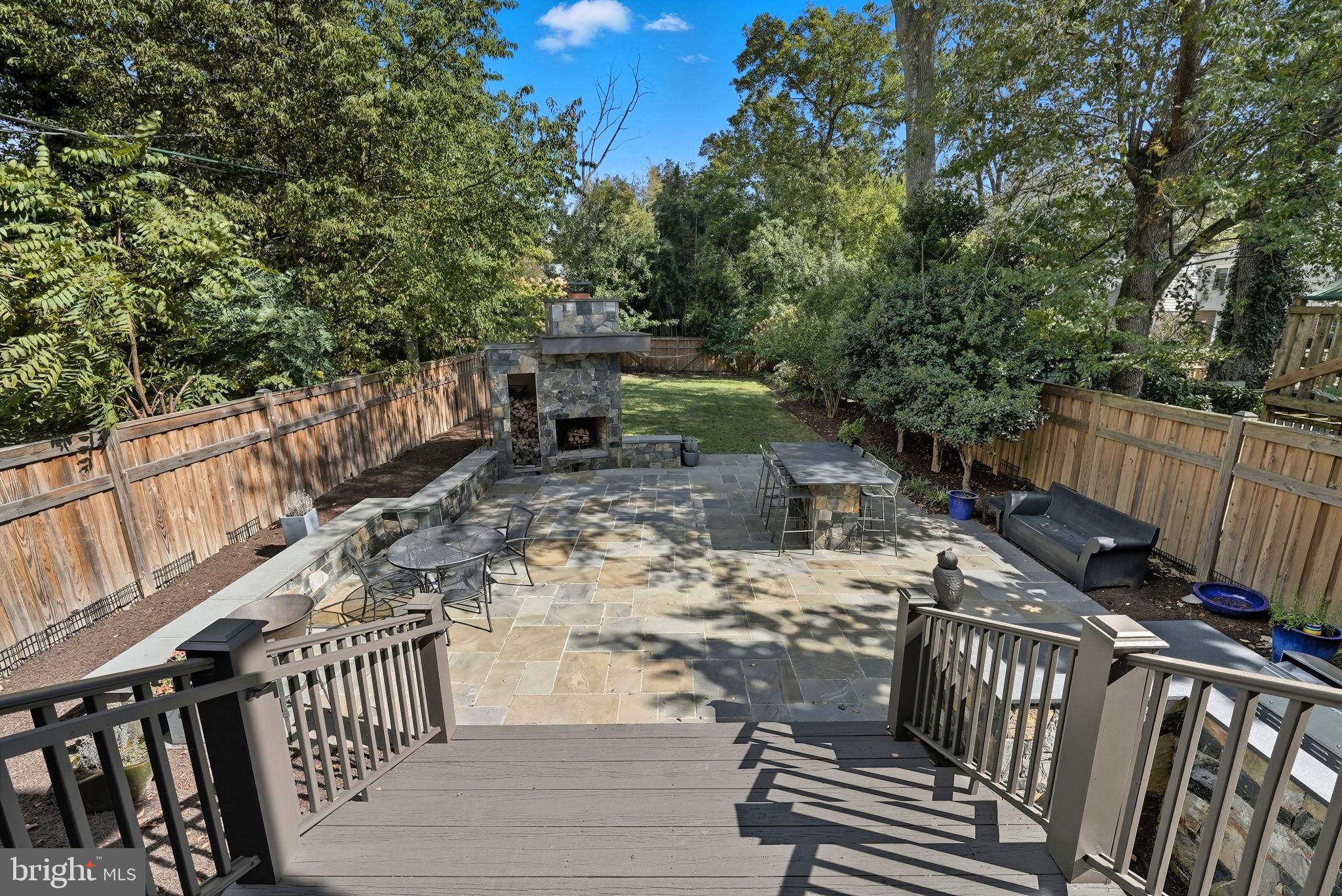 WAVERLY HILLS - Residential