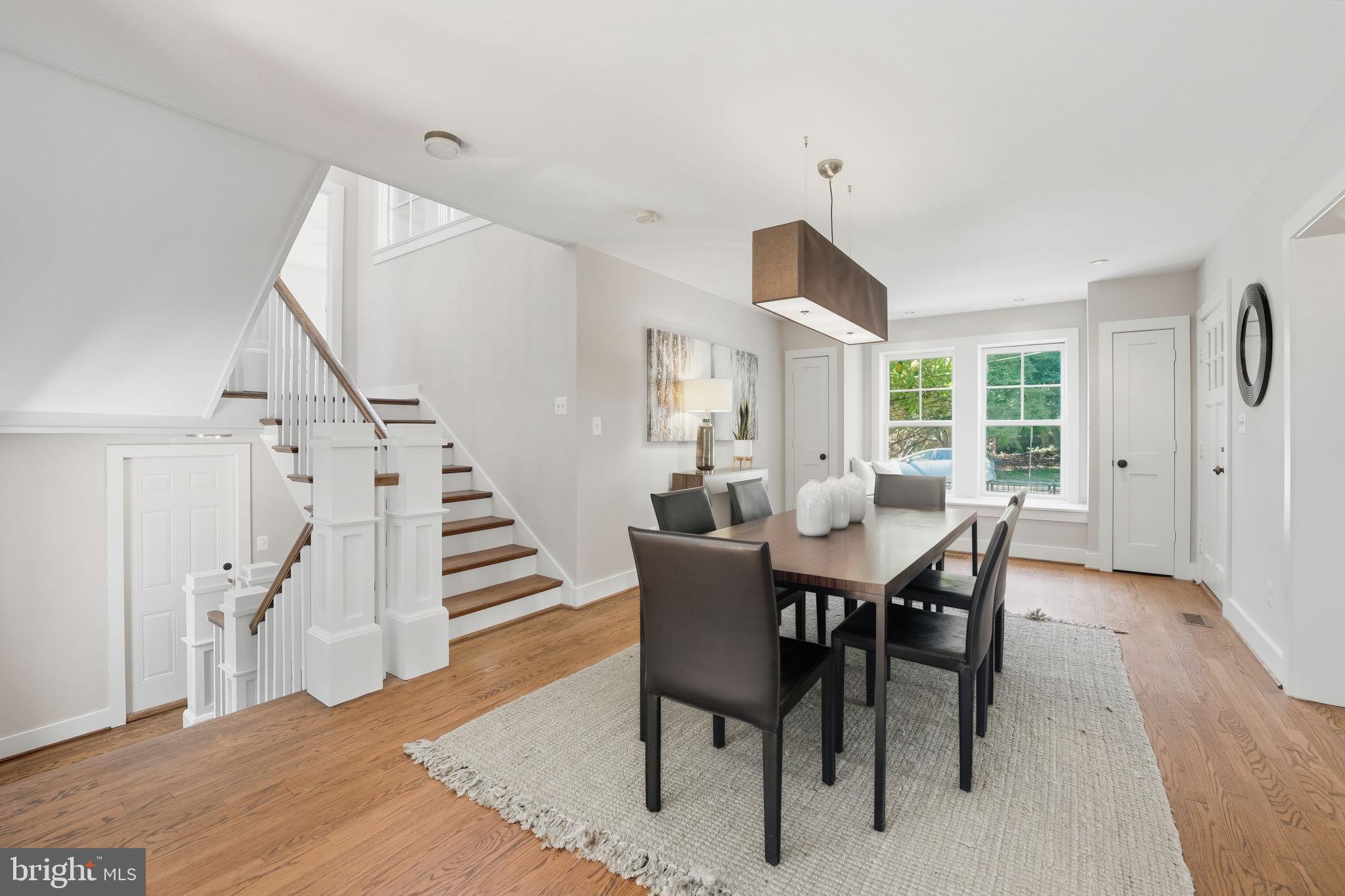 WAVERLY HILLS - Residential