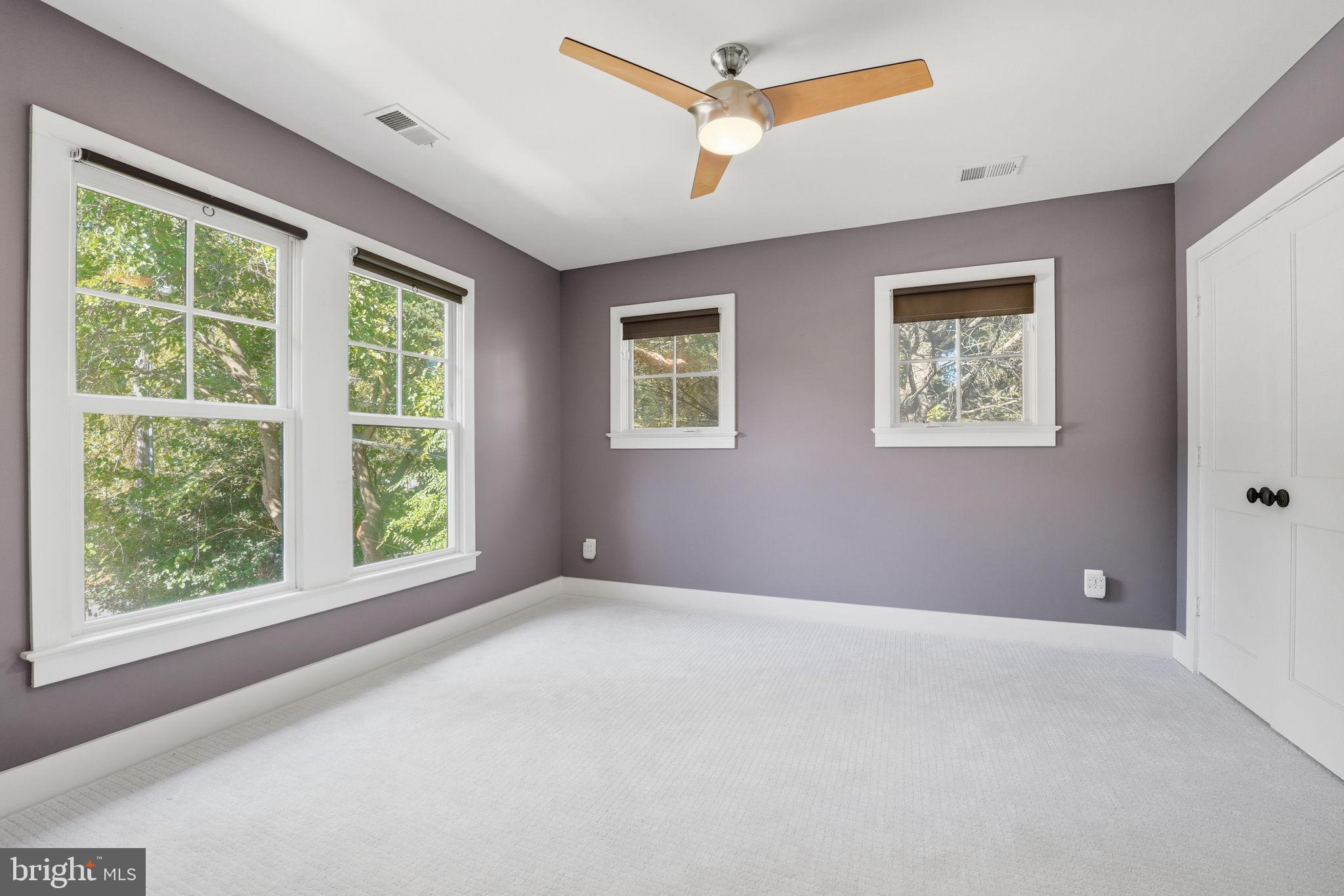 WAVERLY HILLS - Residential