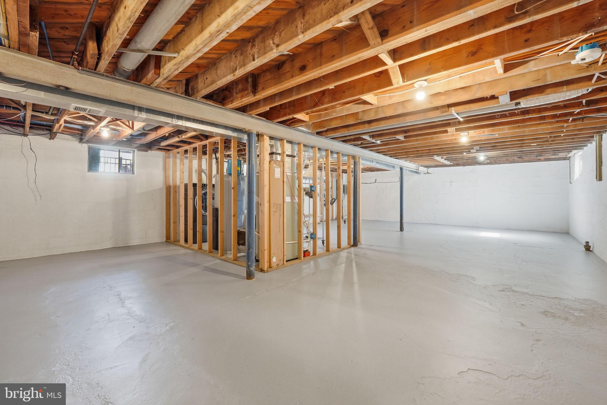 WAVERLY HILLS - Residential