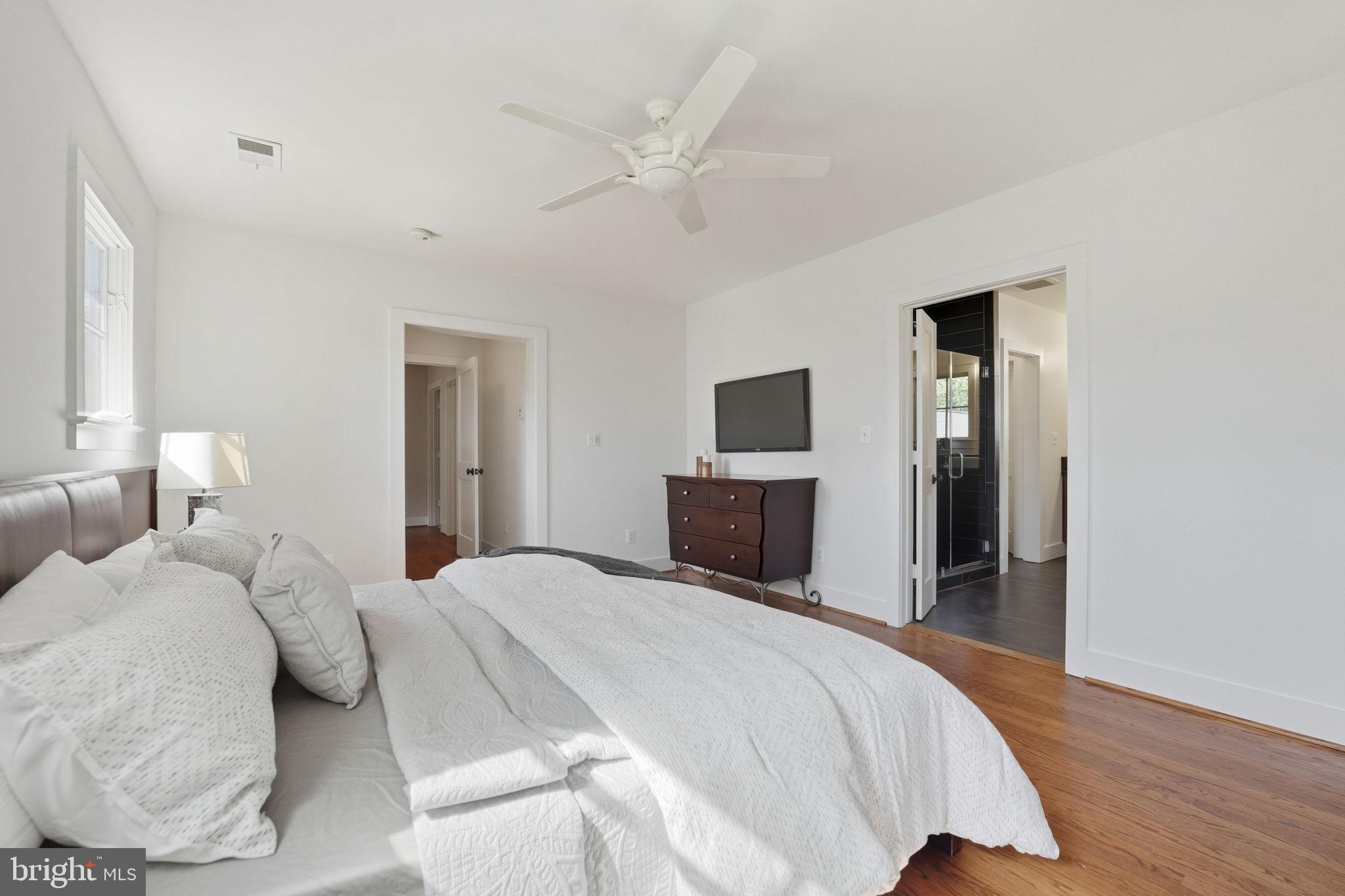 WAVERLY HILLS - Residential