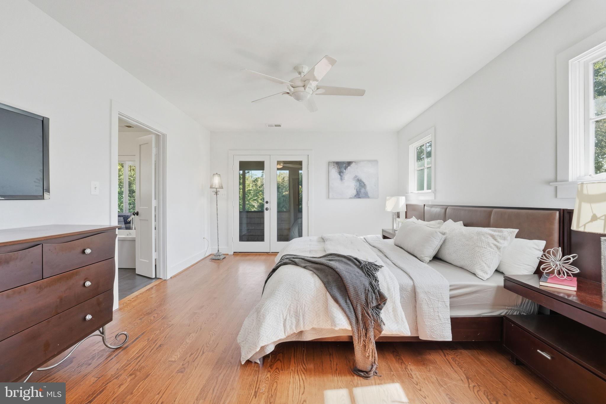 WAVERLY HILLS - Residential