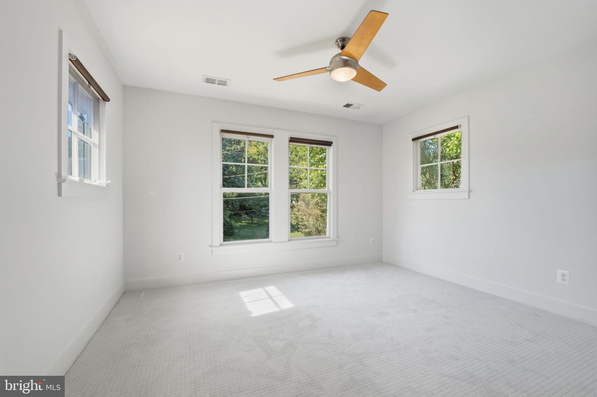 WAVERLY HILLS - Residential