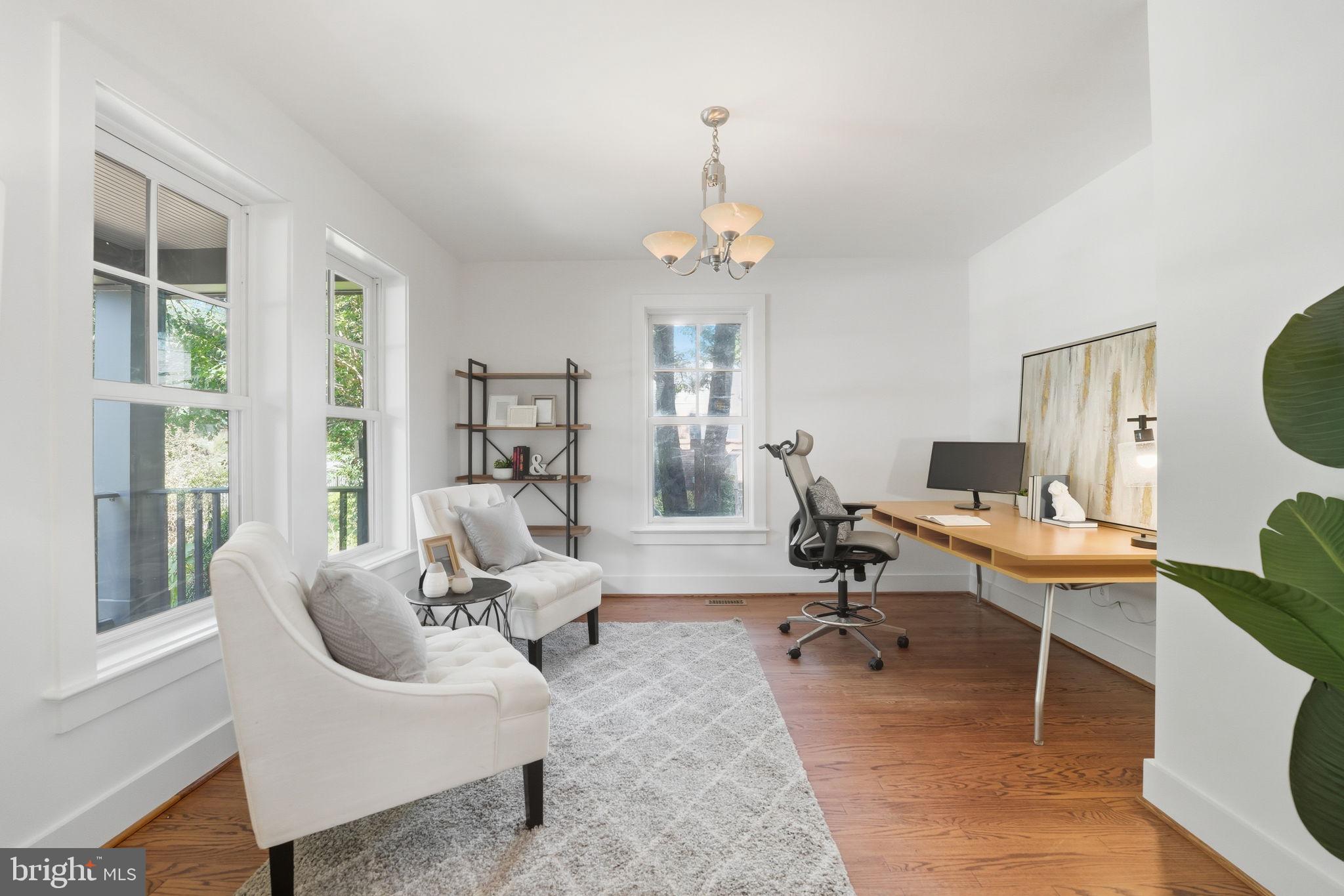 WAVERLY HILLS - Residential