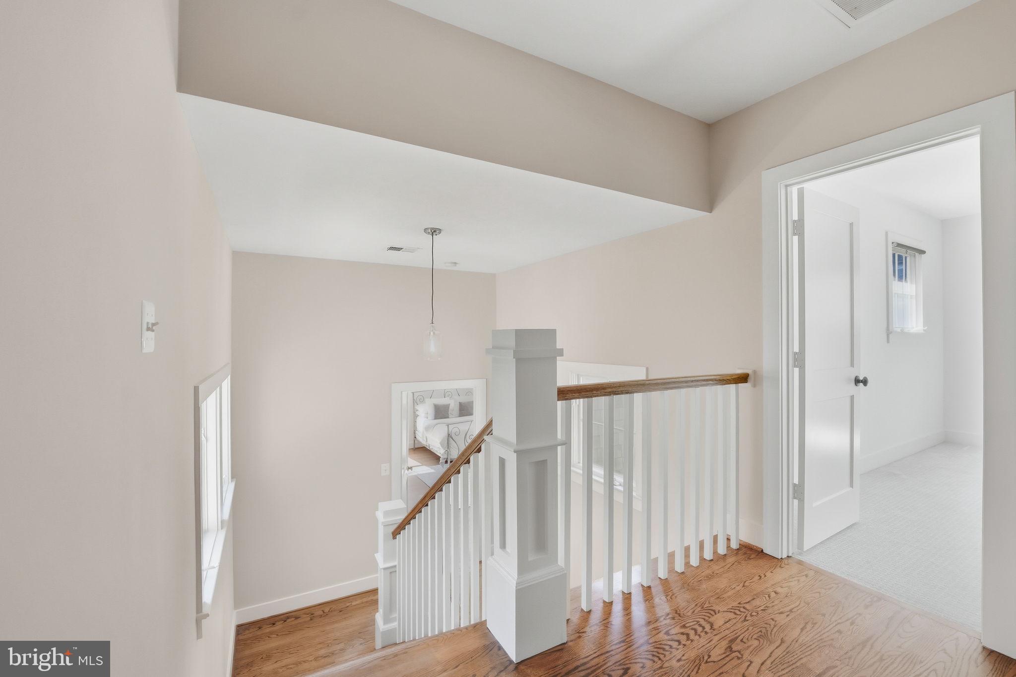 WAVERLY HILLS - Residential