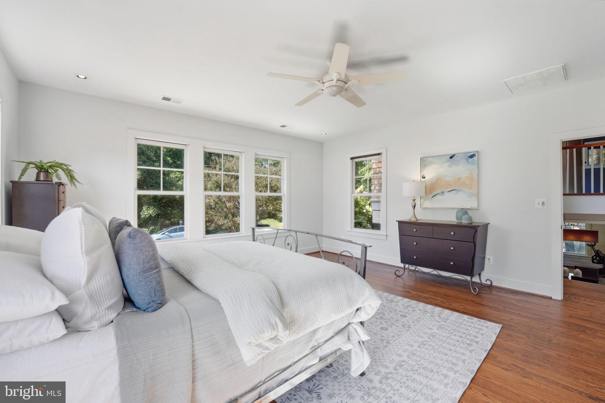 WAVERLY HILLS - Residential