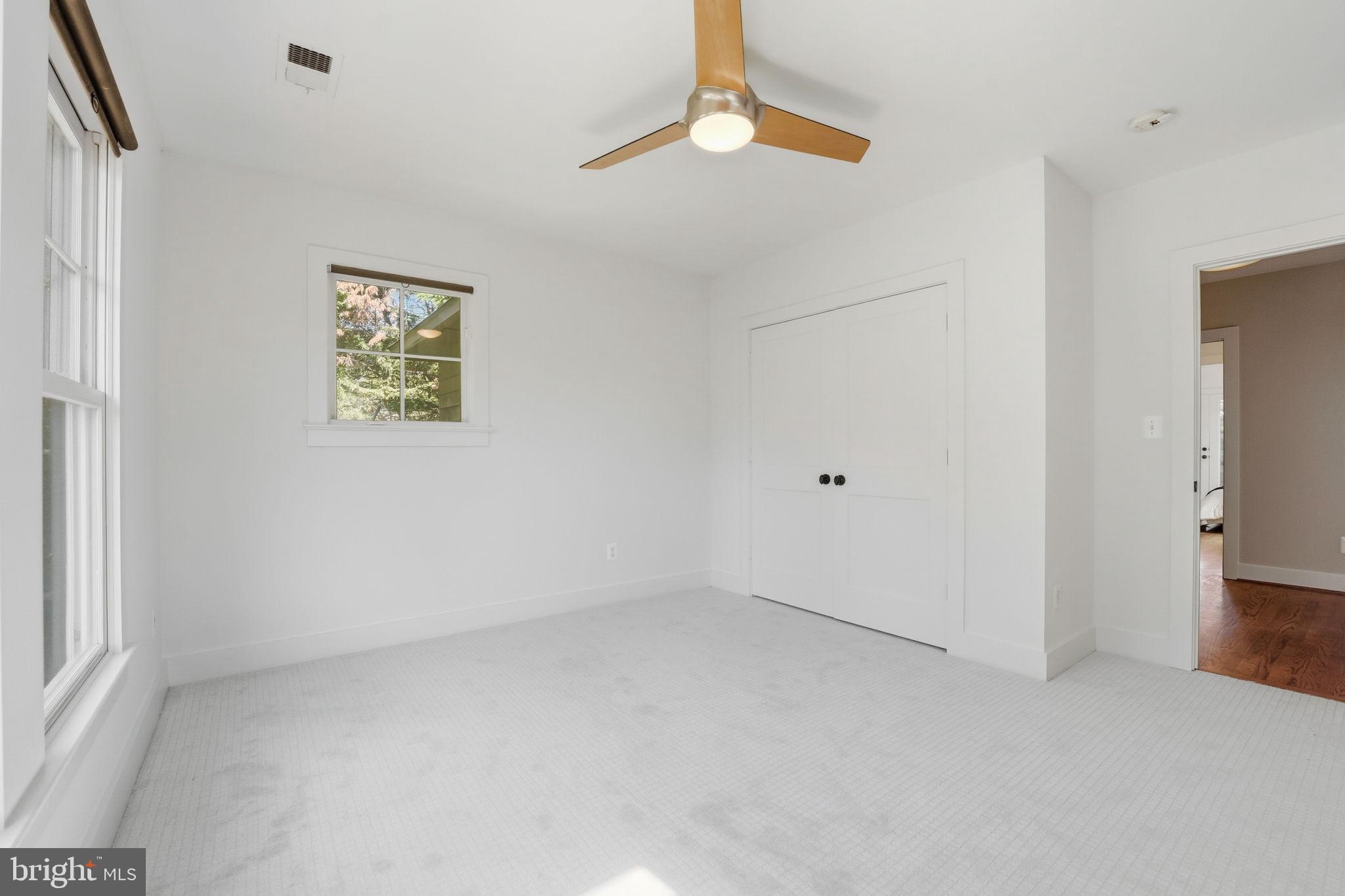 WAVERLY HILLS - Residential