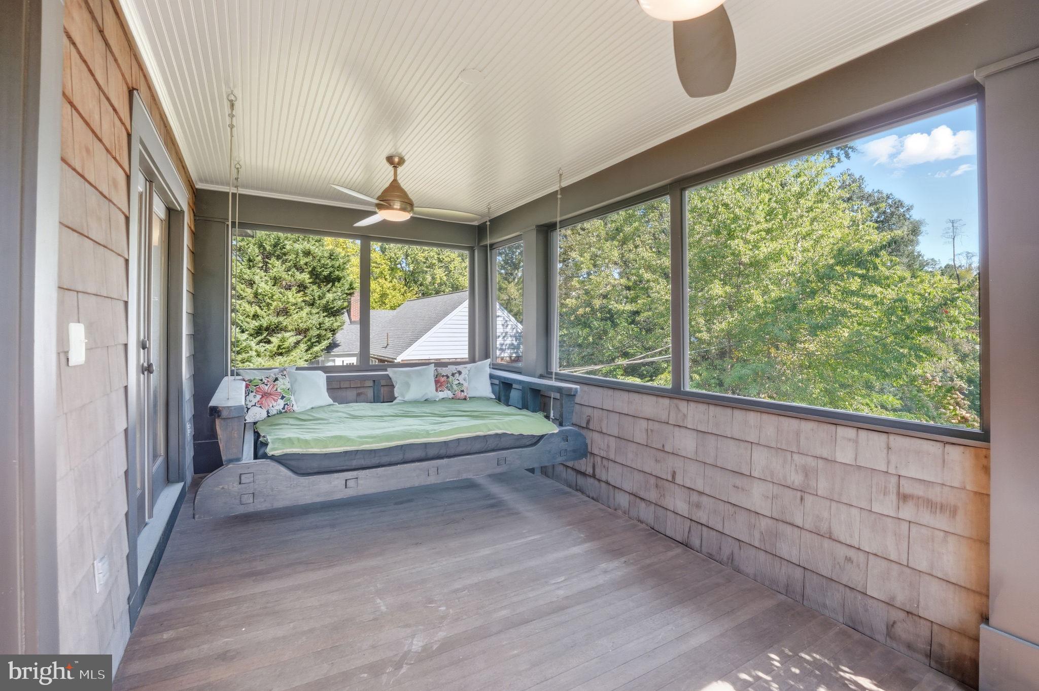 WAVERLY HILLS - Residential