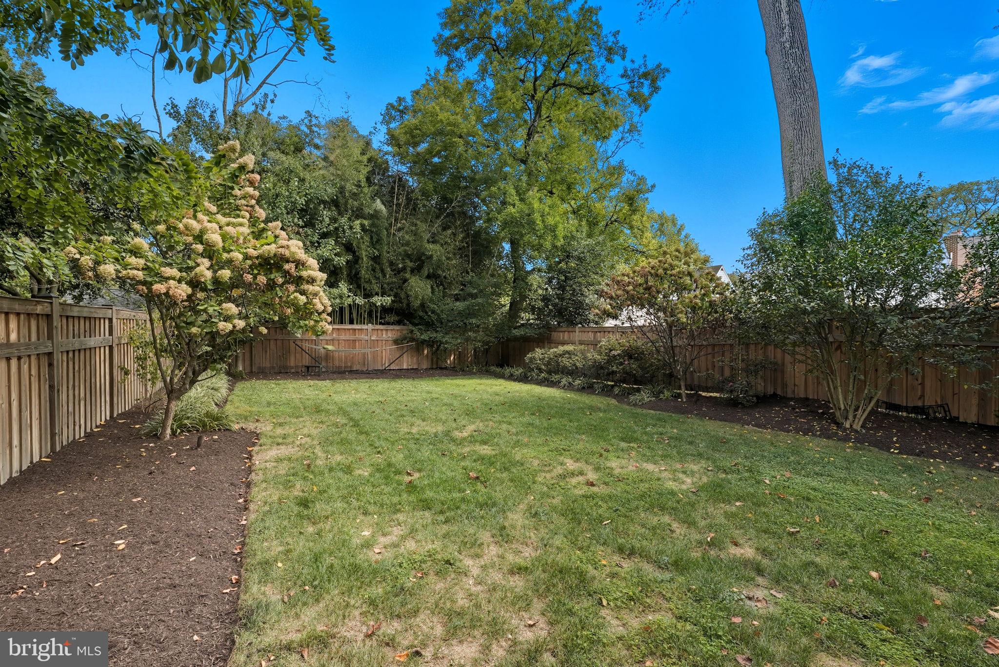 WAVERLY HILLS - Residential