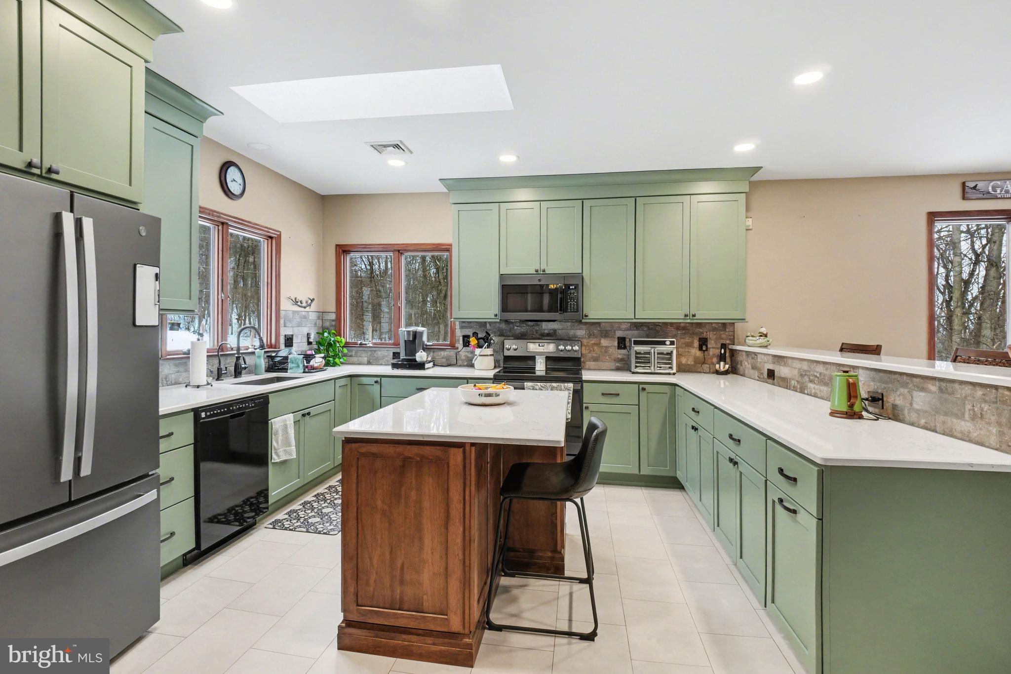 LONGSWAMP TWP - Residential