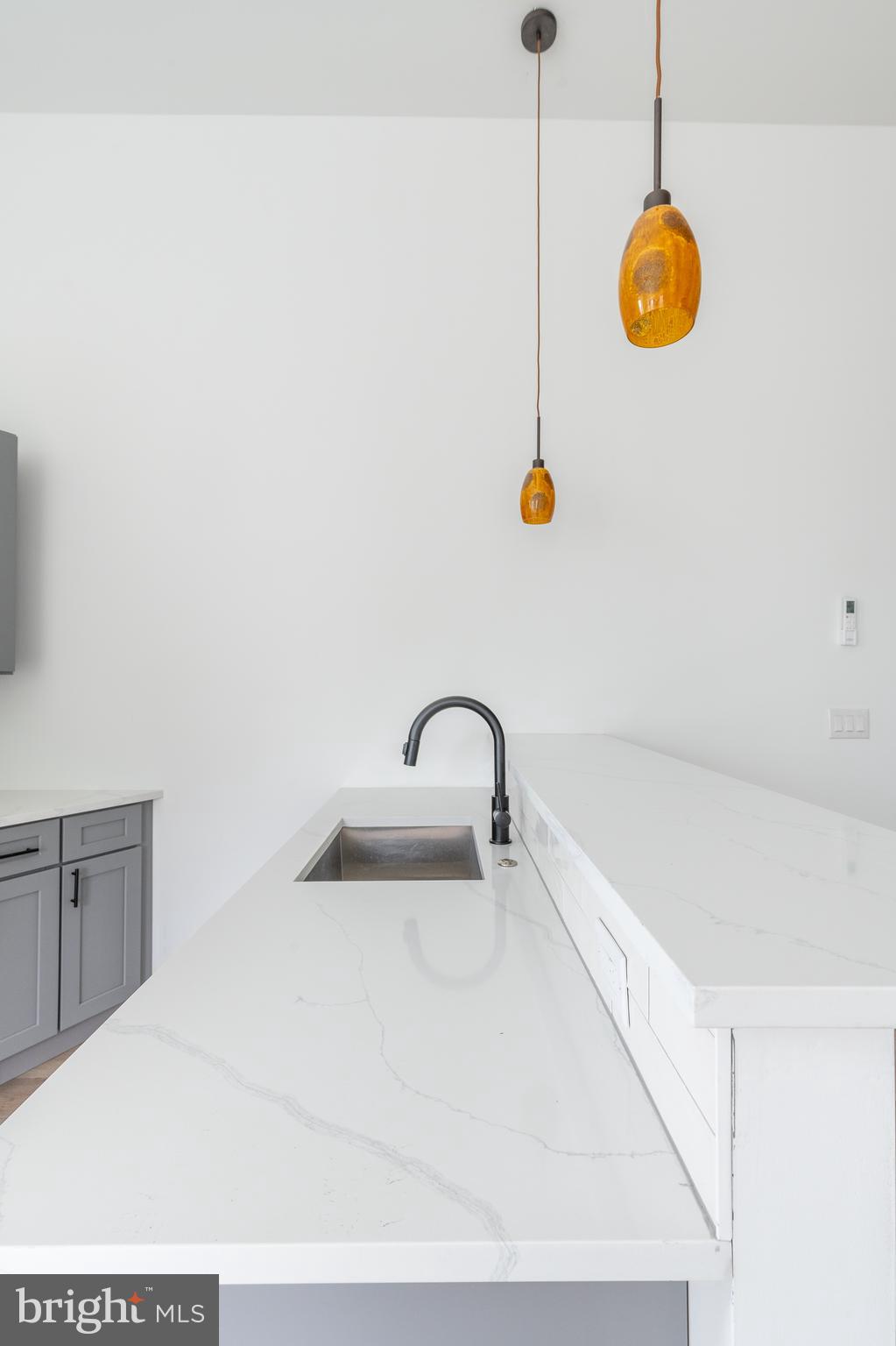 PHILADELPHIA - Residential Lease