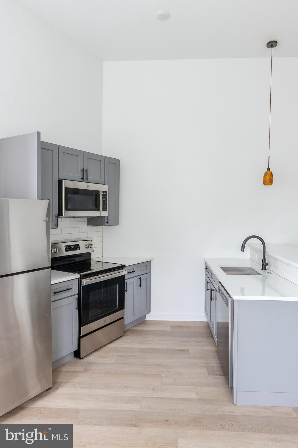 PHILADELPHIA - Residential Lease