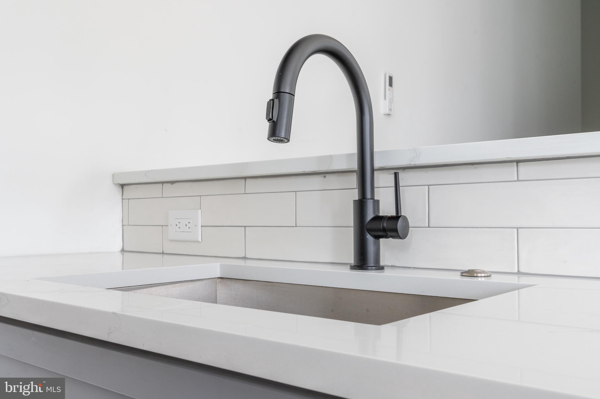 PHILADELPHIA - Residential Lease